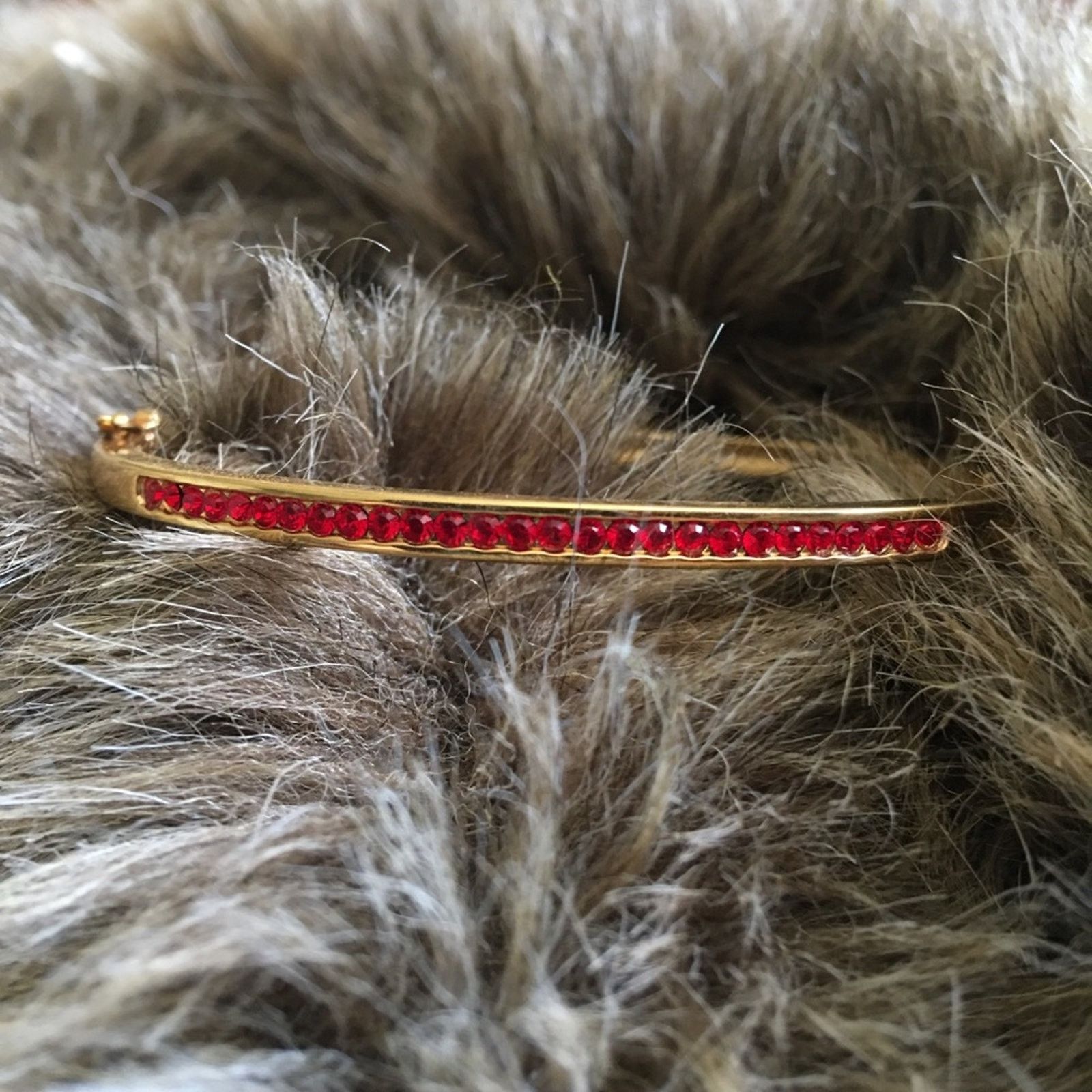 Jewelry Gold plated inlaid ruby crystal bangle bracelet Size ONE SIZE - 6 Thumbnail