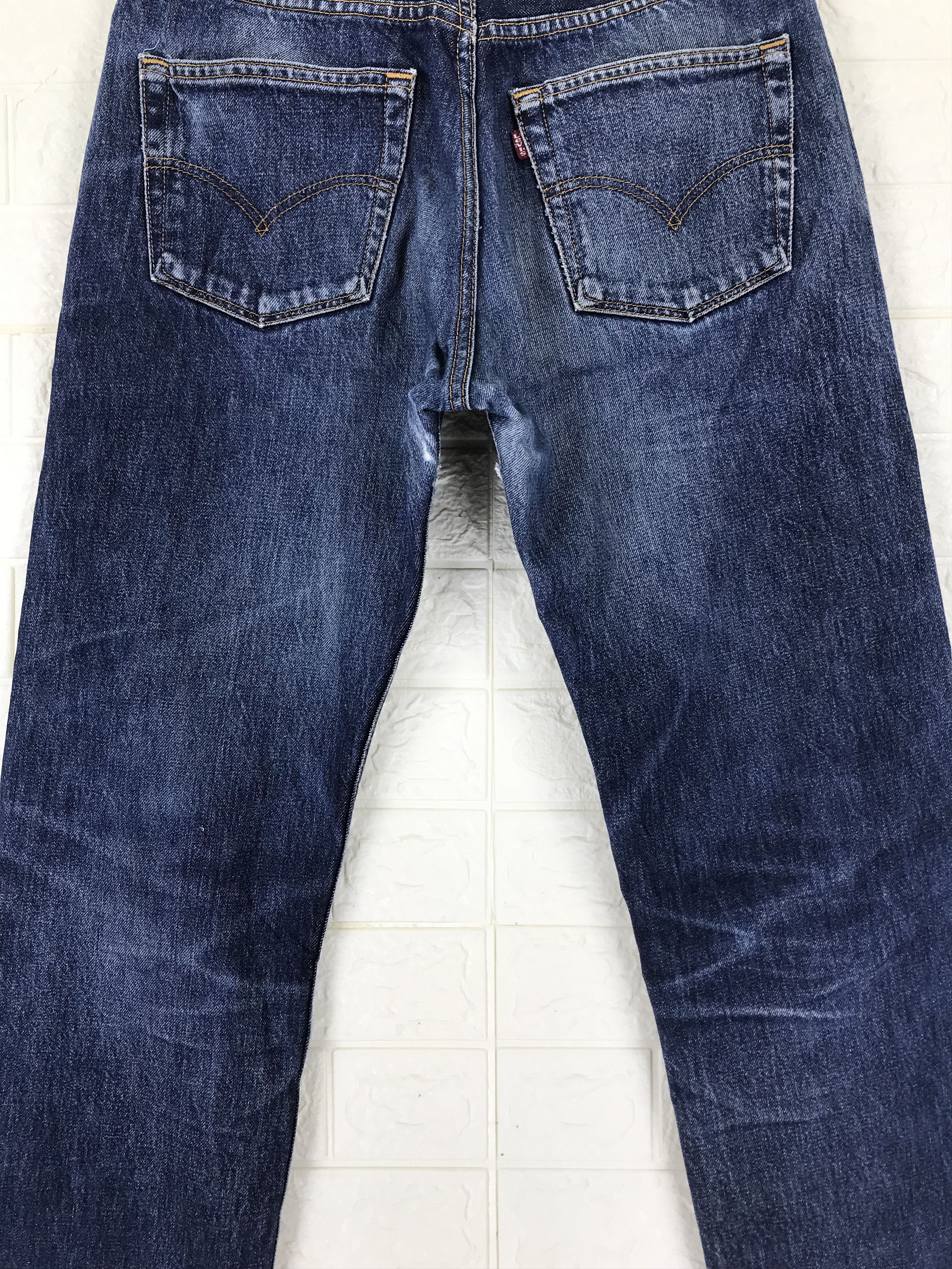 Levi's Vintage Levi's 501 Stone Wash Jeans Size US 31 - 7 Thumbnail