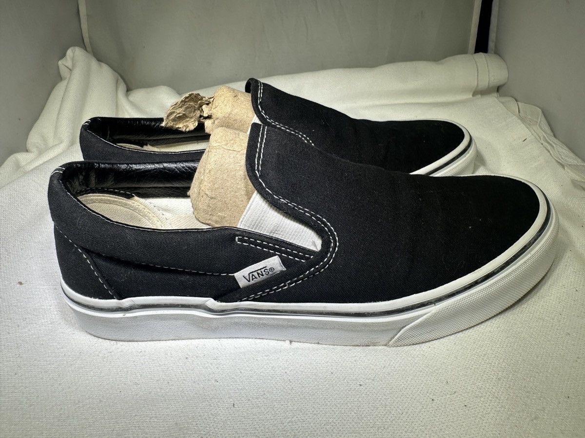 Vans VANS Black Canvas Slip On Men's (7.5 )Women's (9) Size US 9 / IT 39 - 3 Thumbnail