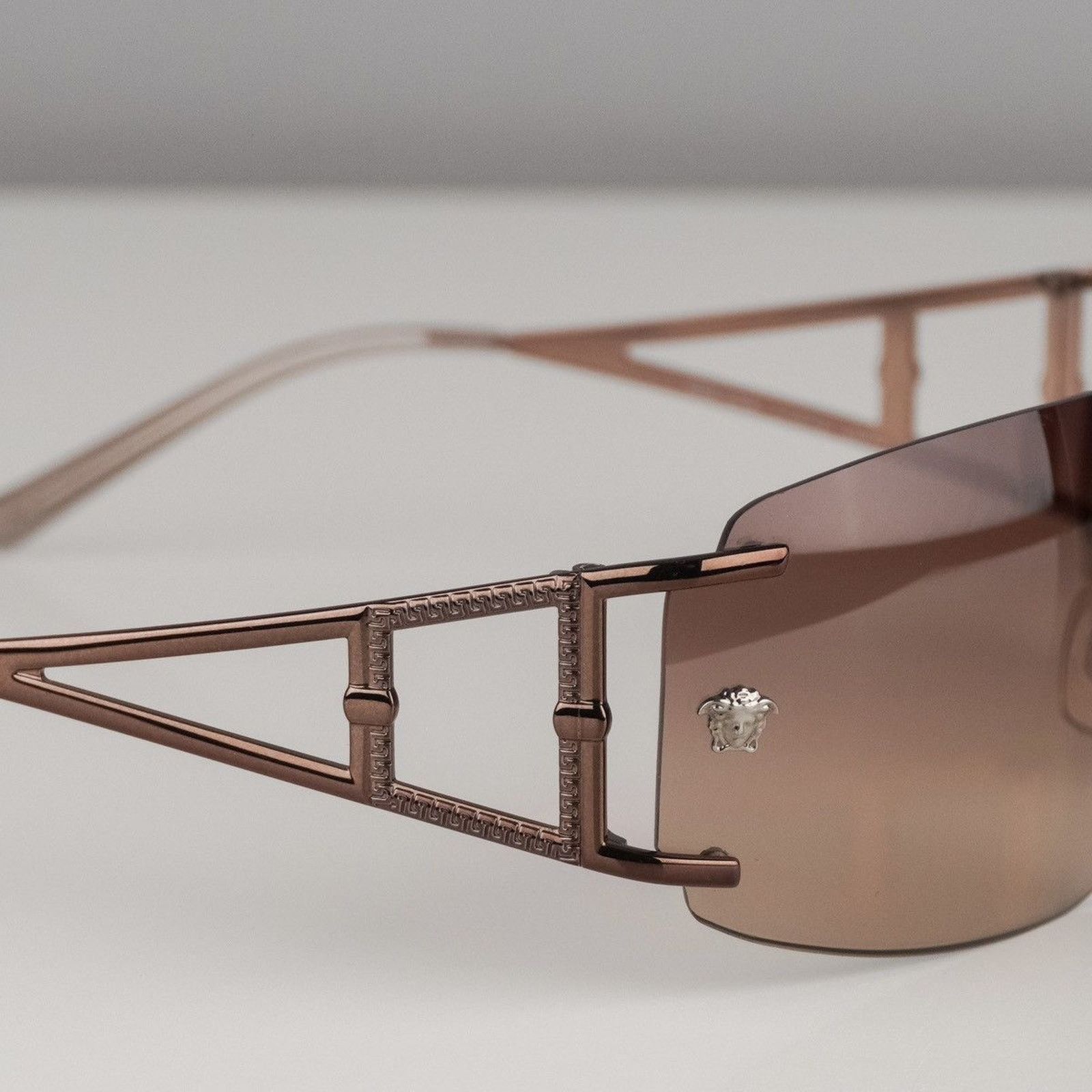 Versace Vintage versace medusa greca logo rimless bronze sunglasses Size ONE SIZE - 6 Thumbnail