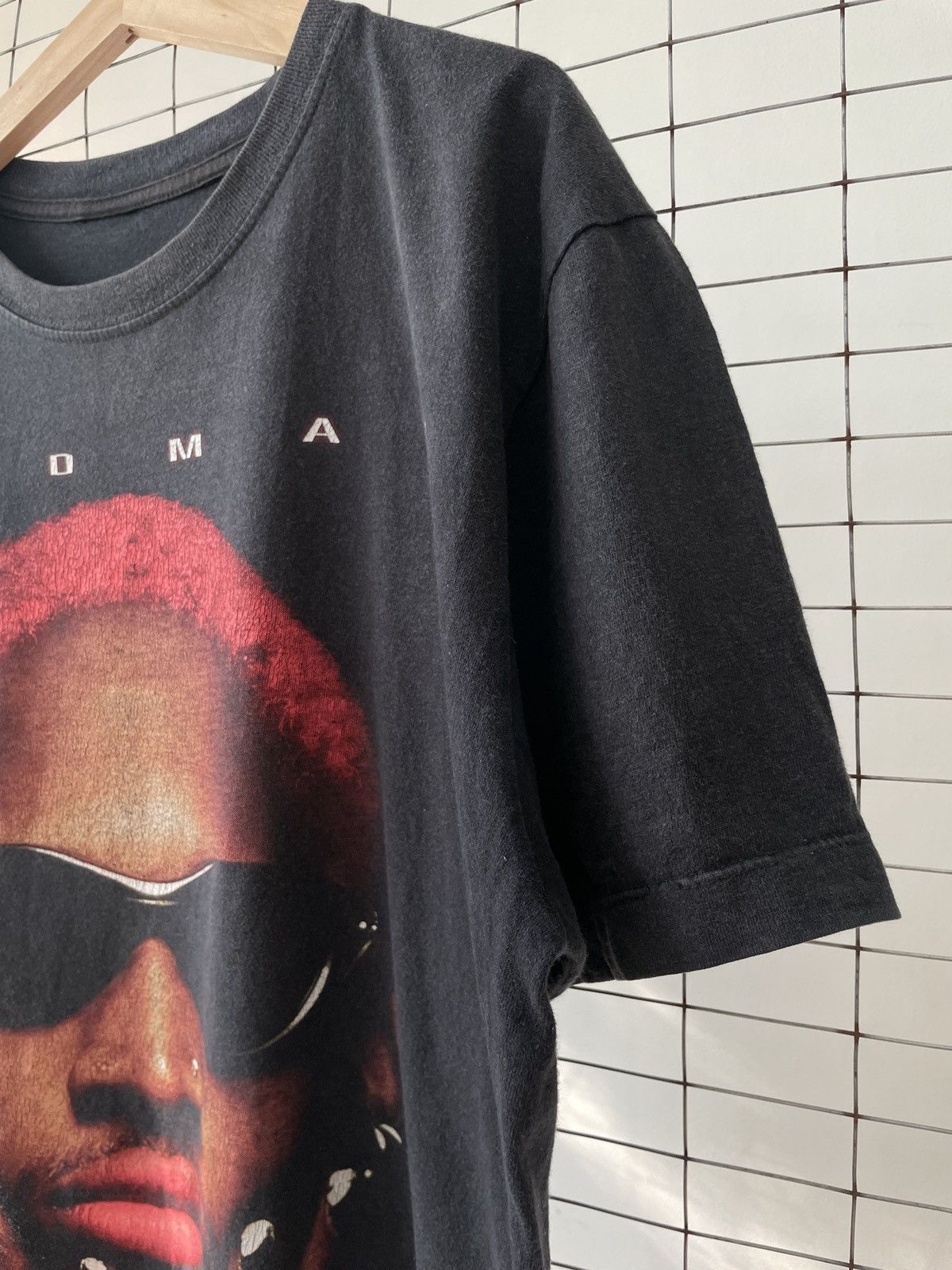 Vintage Vintage Boot Dennis Rodman 90s T-Shirt Size US L / EU 52-54 / 3 - 4 Thumbnail