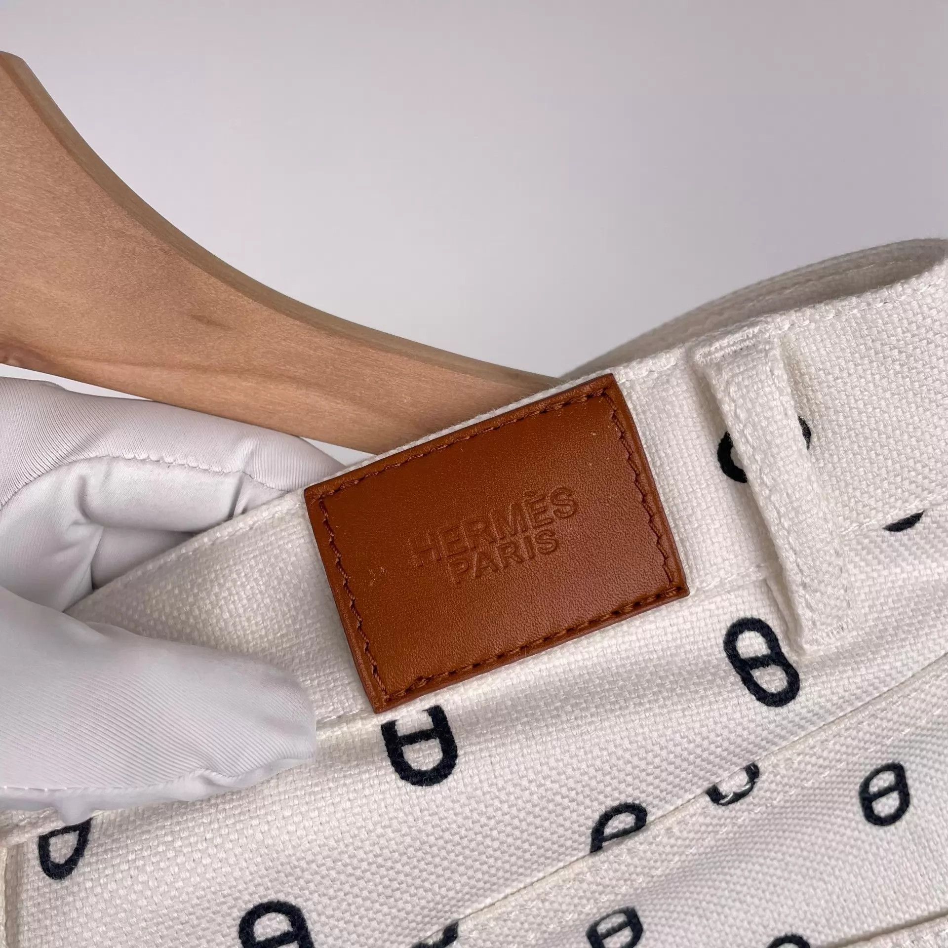 Hermes Hermes White Pig Nose Full Logo Cotton Denim Pants Size 26" / US 2 / IT 38 - 9 Thumbnail