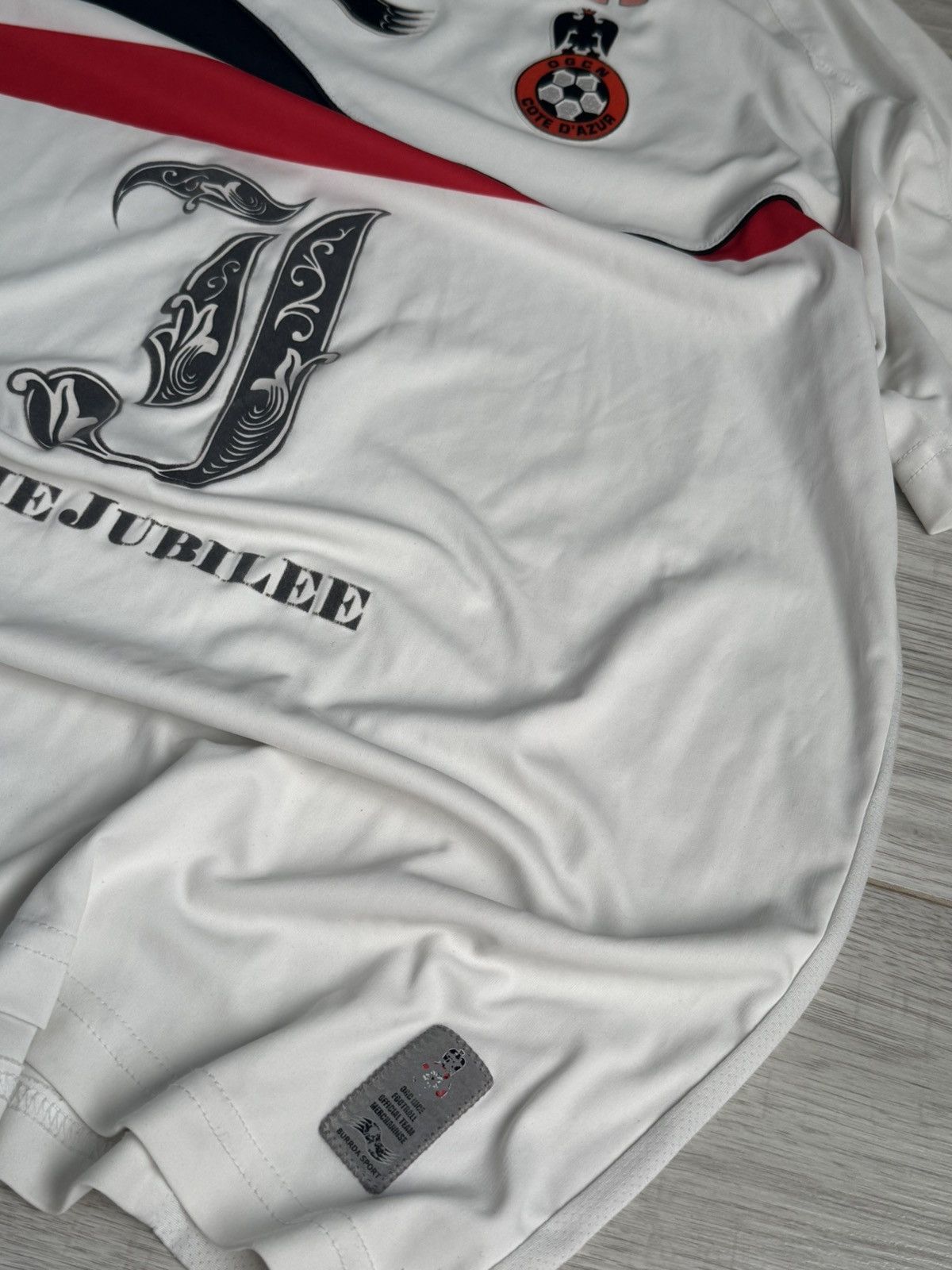 Hypebeast OGC NICE 2011-2012 AWAY FOOTBALL SHIRT Soccer JERSEY Size L Size US M / EU 48-50 / 2 - 3 Thumbnail
