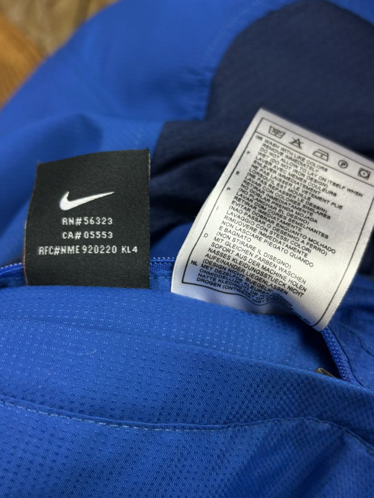 Nike 00s Nike PSV Eindhoven Philips Custom Fanwear Jacket Blue Size US XXL / EU 58 / 5 - 9 Thumbnail
