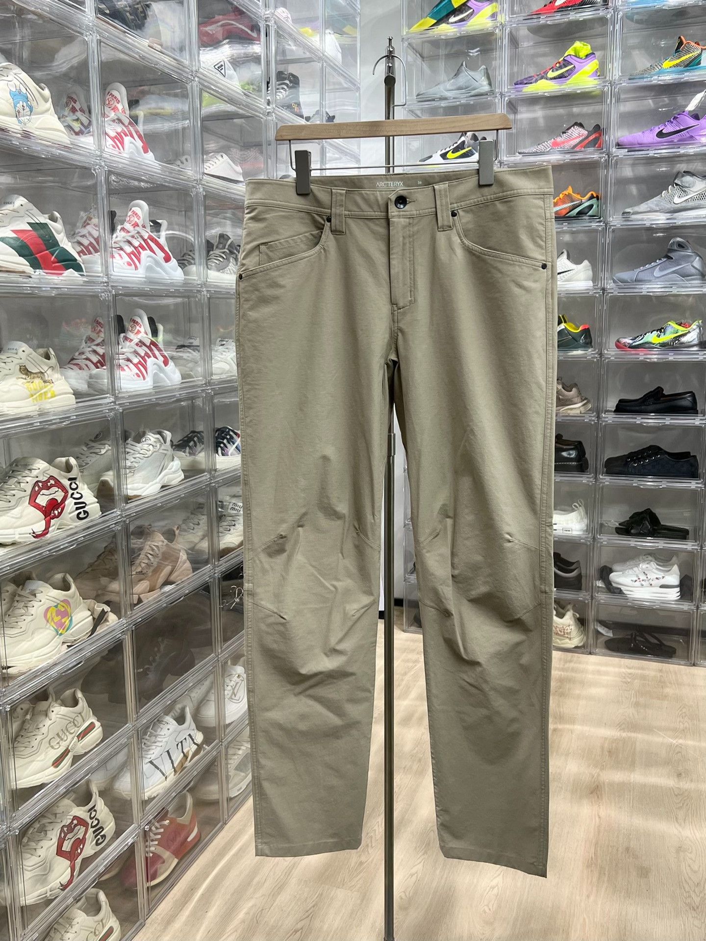 Arc'teryx Arc'teryx Casual Brown Casual Pants 36 Men Size US 36 / EU 52 - 1 Thumbnail