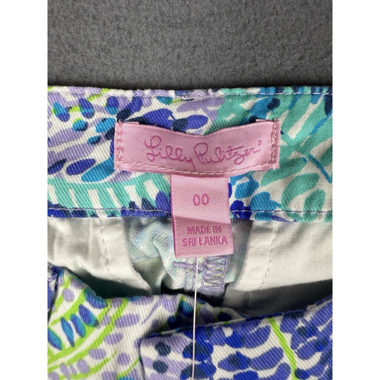 Lilly Pulitzer NWT Lilly Pulitzer Shanna Stretch Crop Pants Fantasea 00 Size 24" / US 00 / IT 34 - 4 Thumbnail