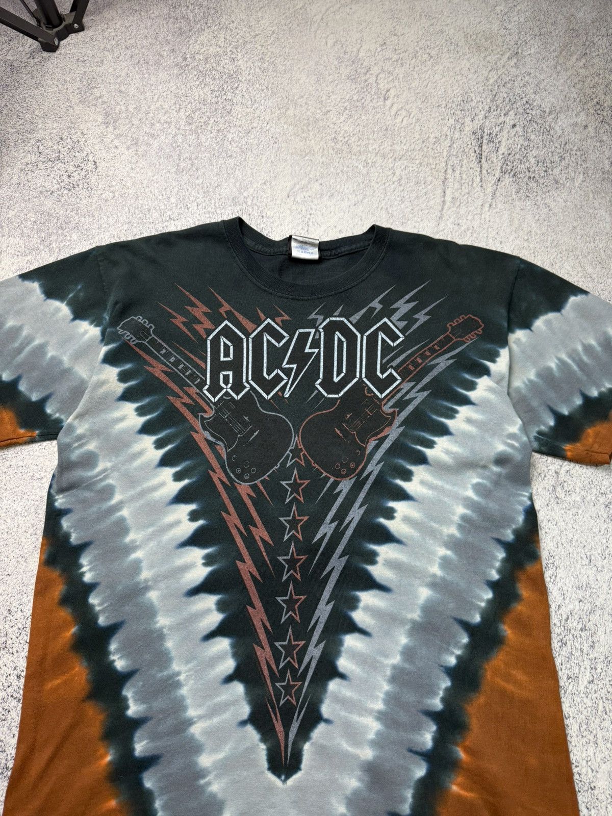 AC/DC Rare Vintage 1990 AC/DC Hells Bells Single Stitch T-shirt Size US M / EU 48-50 / 2 - 2 Thumbnail
