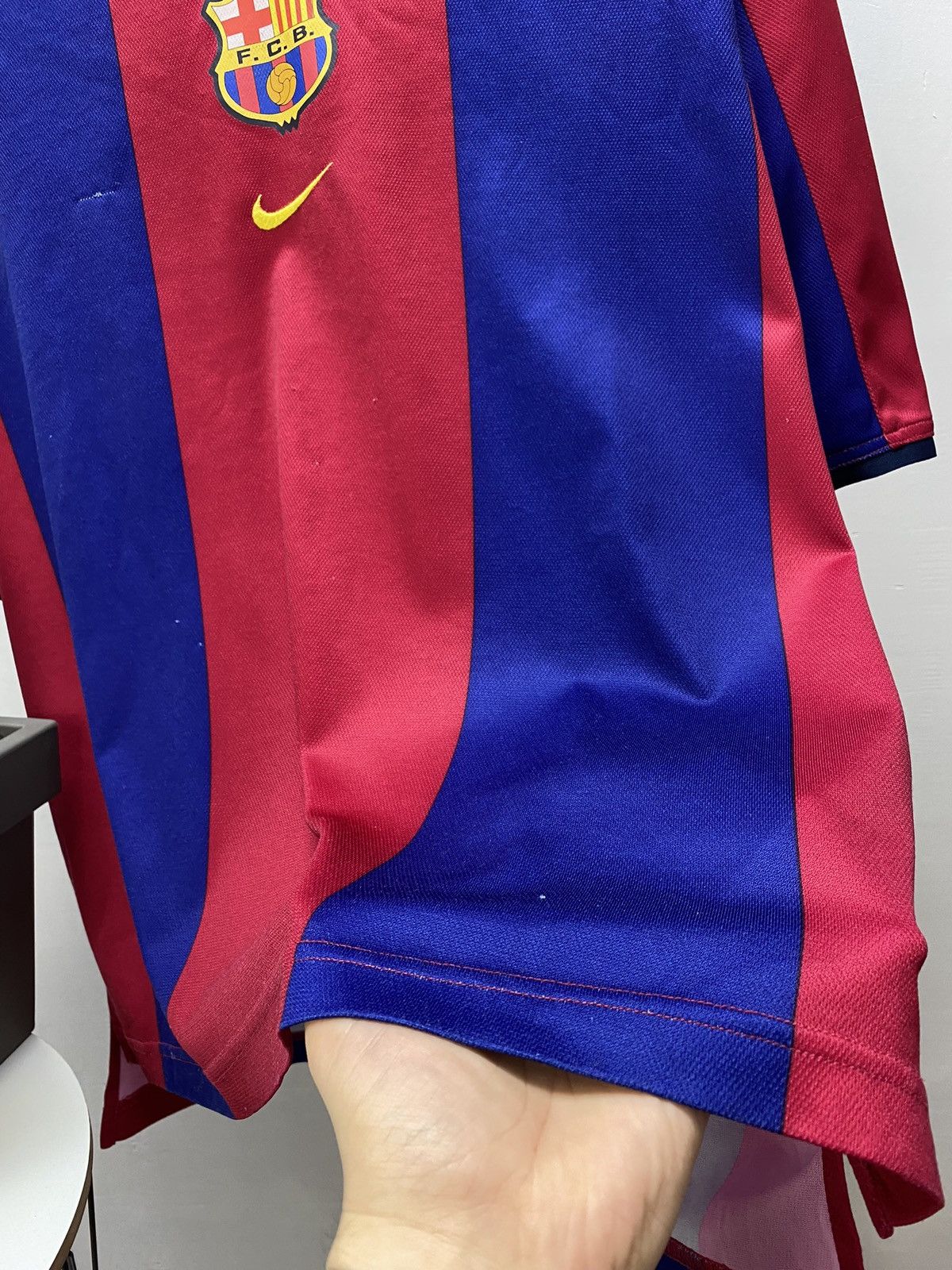 Vintage Vintage FC Barcelona 2000 2001 Home Soccer Jersey Size US XL / EU 56 / 4 - 4 Thumbnail