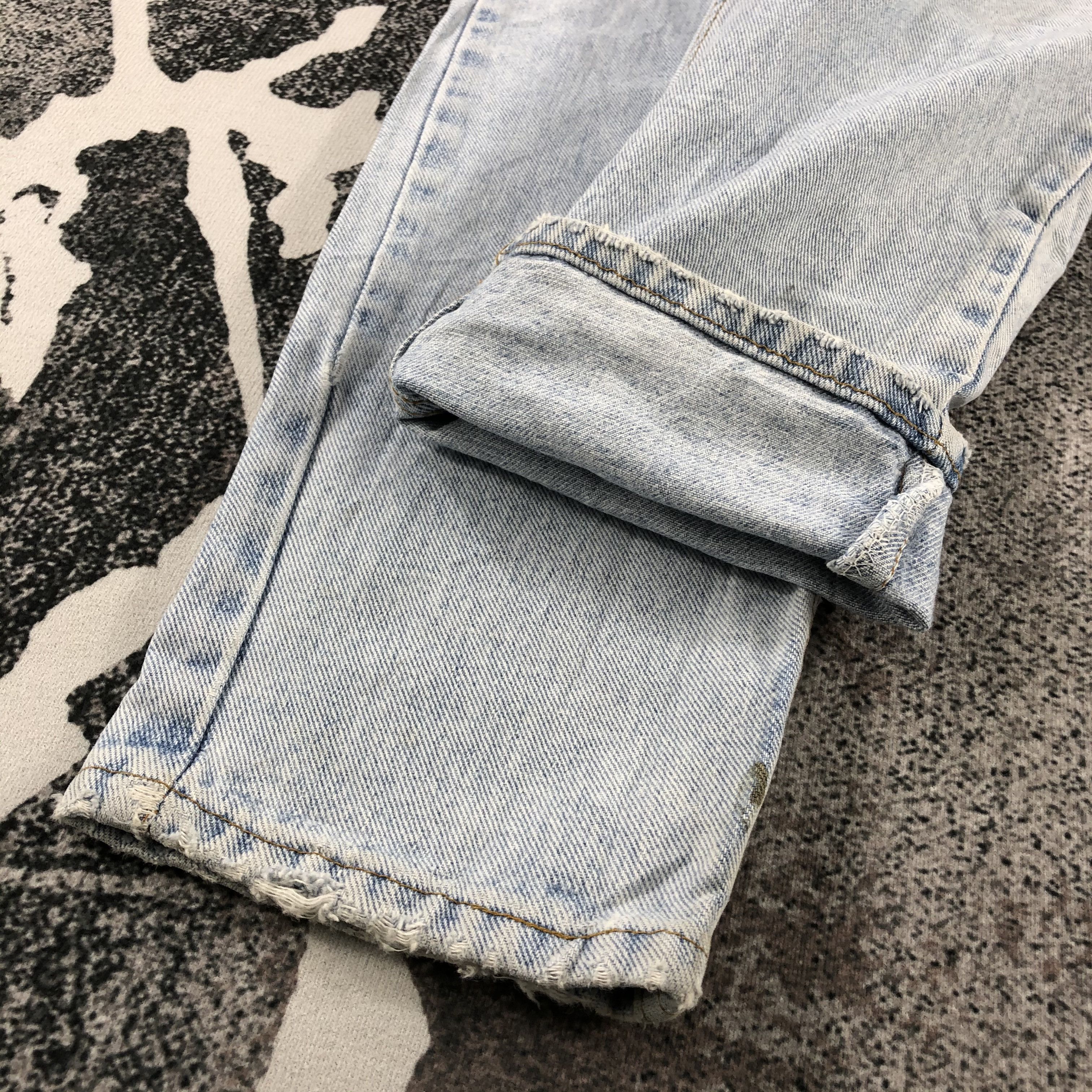 Levi's Vintage 90s Levi's 550 Jeans Distress Light wash Denim KJ899 Size US 29 - 7 Thumbnail