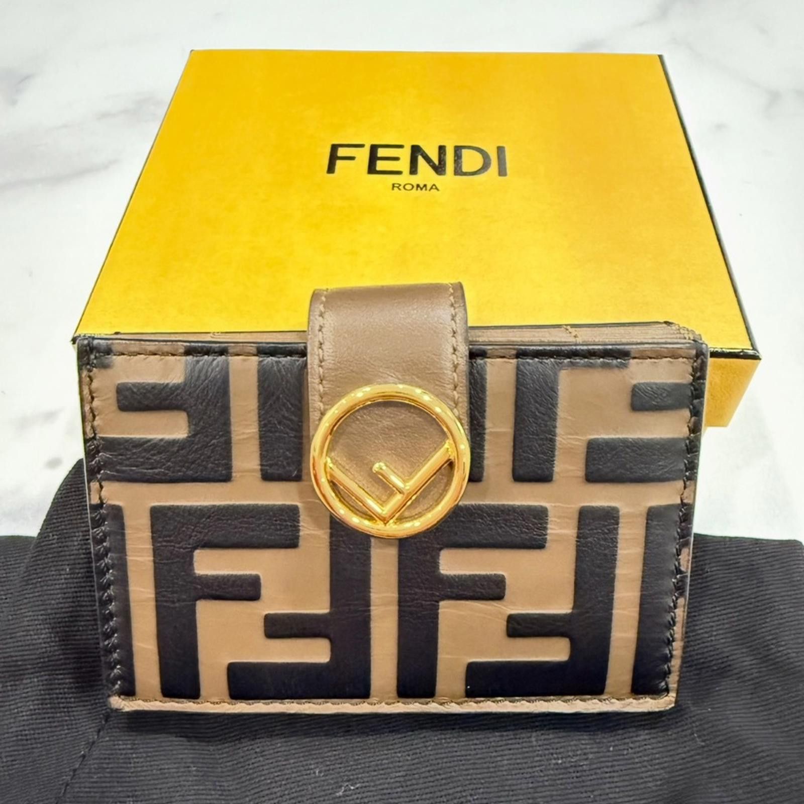 Fendi Fendi Tan and Black Logo Card Holder Size ONE SIZE - 2 Thumbnail
