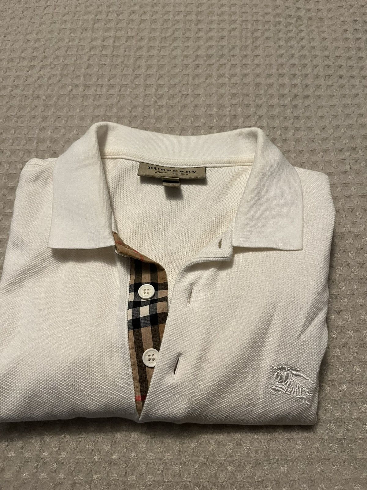 Burberry Burberry White Polo (Fits like a small) Size US M / EU 48-50 / 2 - 1 Thumbnail