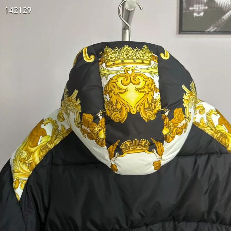 Versace Versace Black and gold color matching bread suit Size S / US 4 / IT 40 - 7 Thumbnail