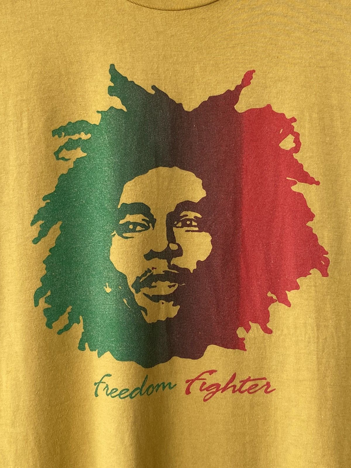 Vintage Rare Bob Marley Freedom Fighter Rastafari Jah Distressed Tee Size US L / EU 52-54 / 3 - 4 Thumbnail
