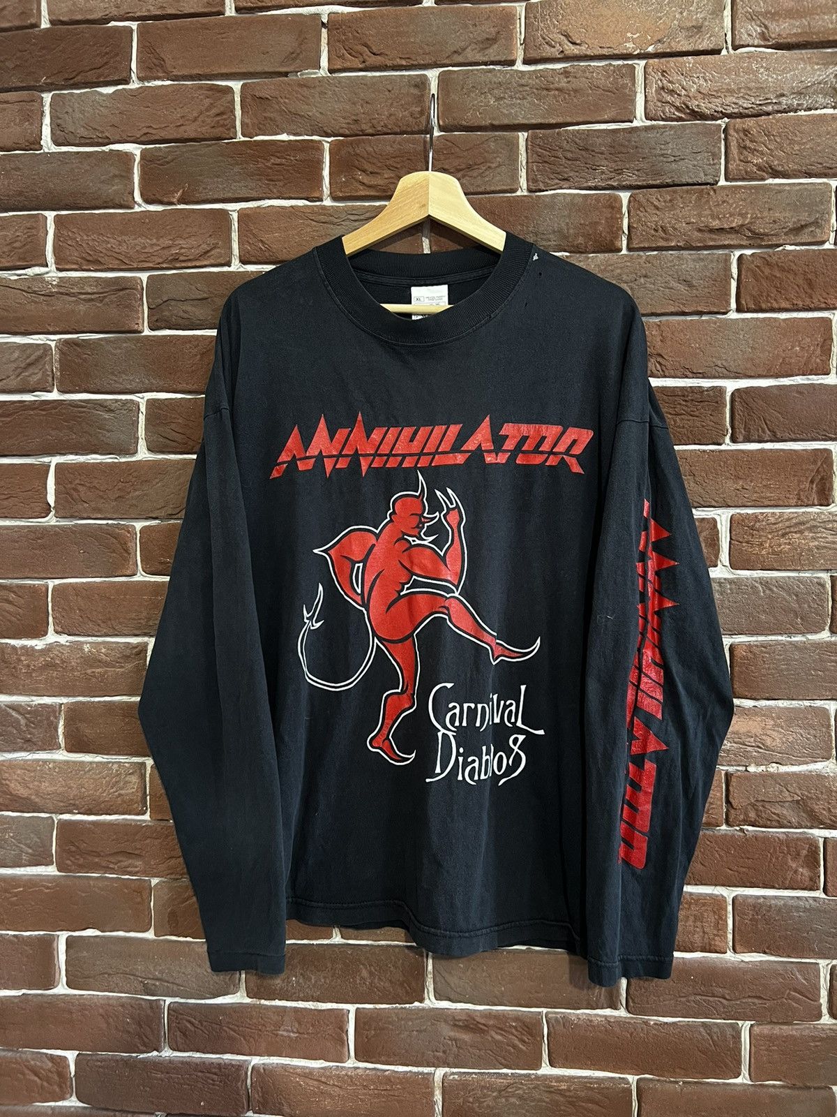 Band Tees Vintage 00s Annihilator Carnival Diablos Tour 2001 Metal Size US XL / EU 56 / 4 - 1 Thumbnail