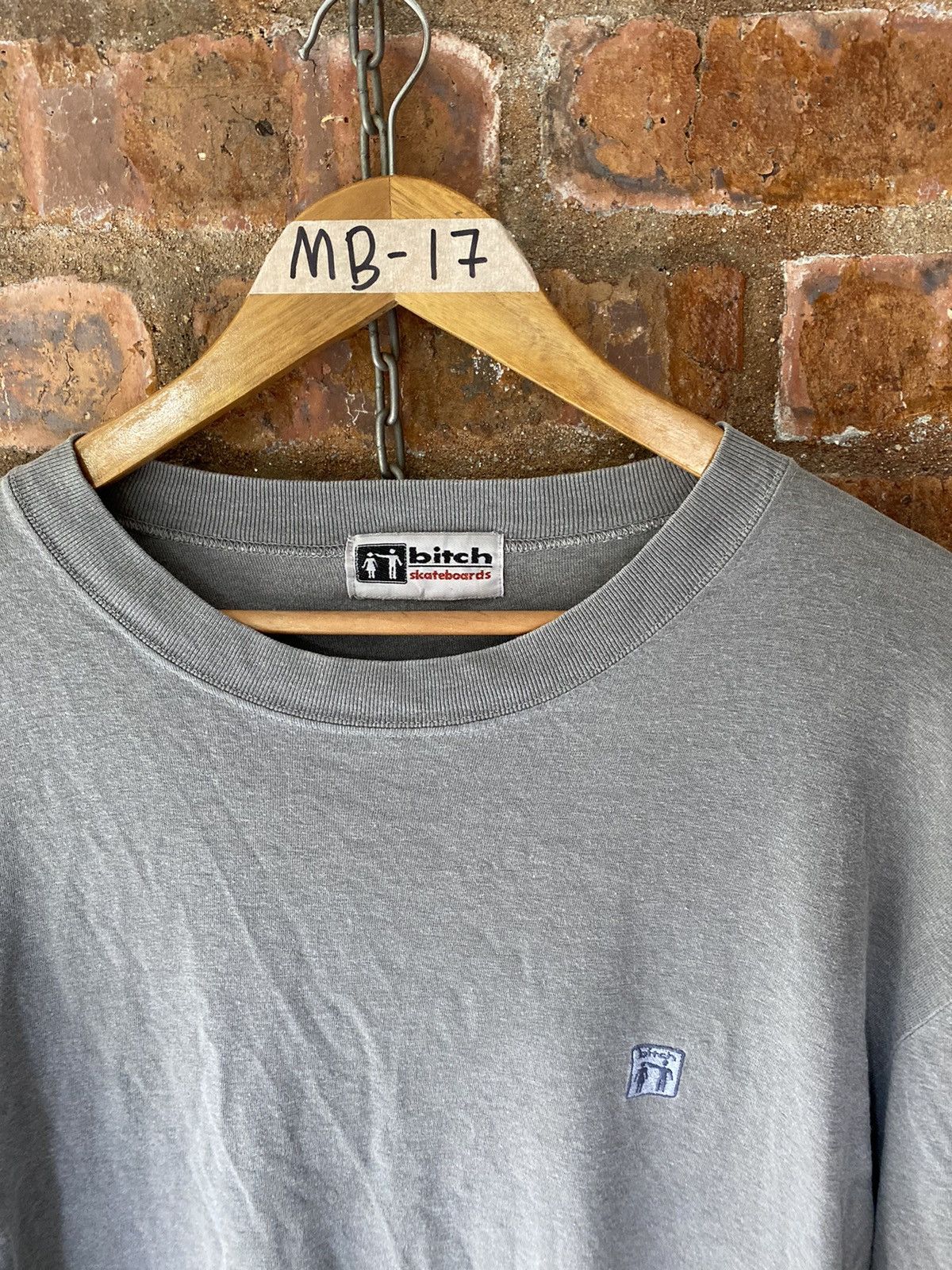 Hook-Ups 1995 BIITCH skateboards Embroidered logo Made Japan Size US L / EU 52-54 / 3 - 3 Thumbnail