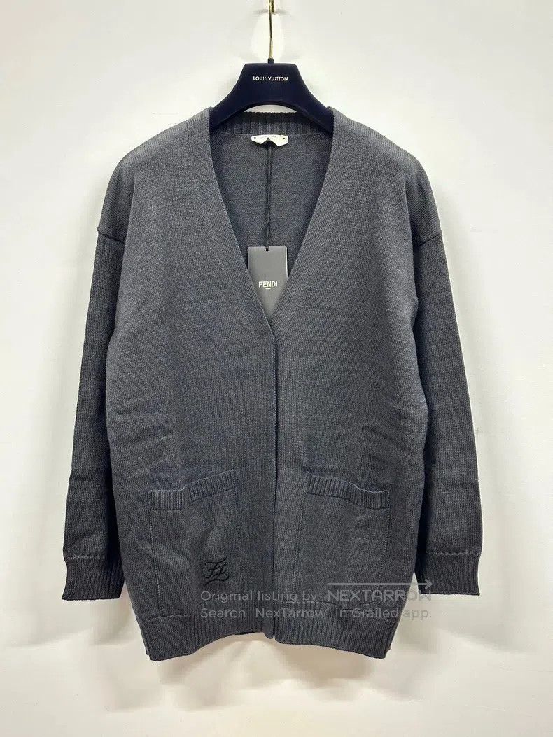 Fendi Fendi Women's Knitted Cardigan 100% Wool Size XS / US 0-2 / IT 36-38 - 1 Thumbnail