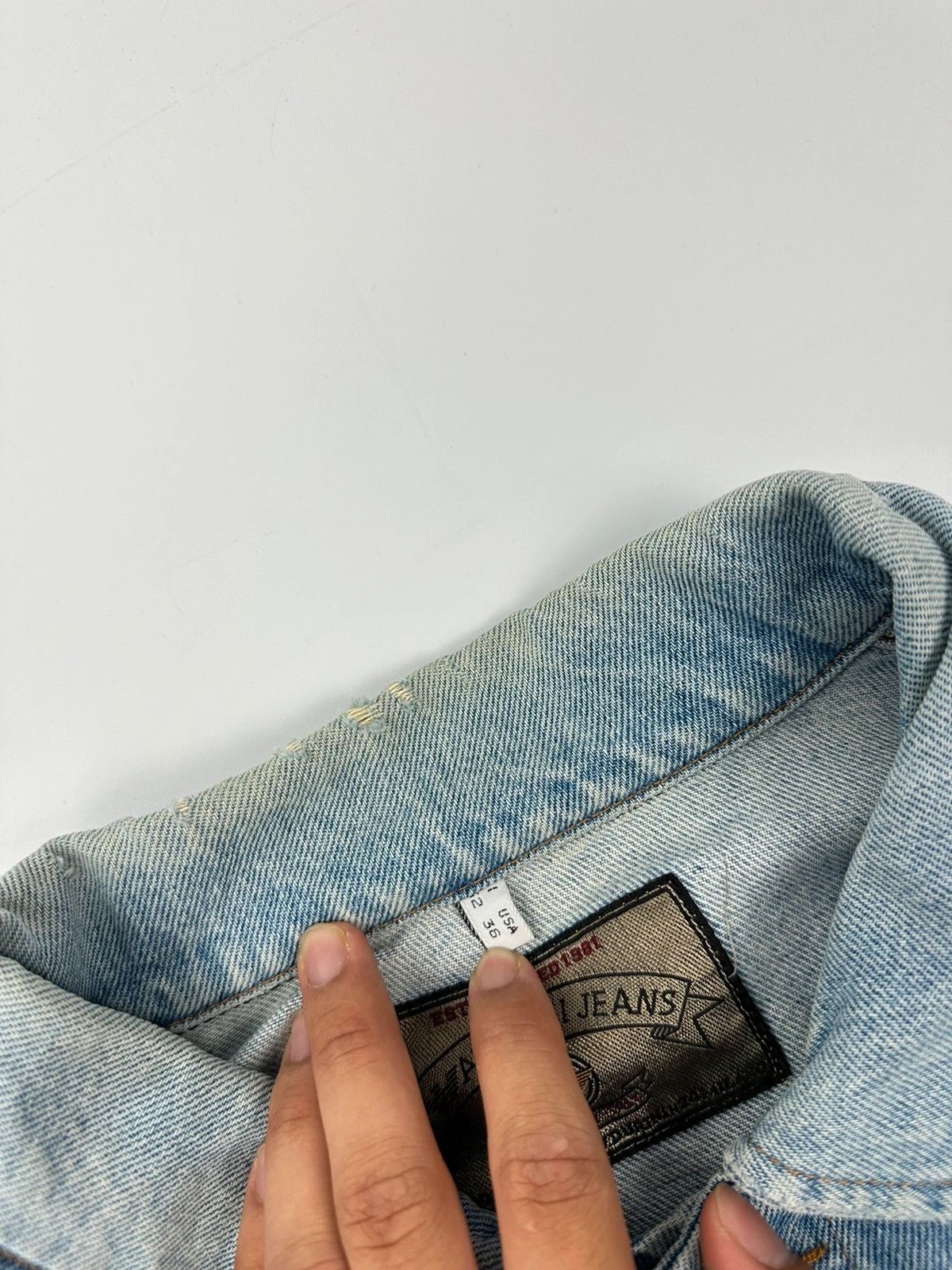 Armani Armani Jeans 90’s Wash Blue Denim Jacket Boxy Cut Size US L / EU 52-54 / 3 - 8 Thumbnail