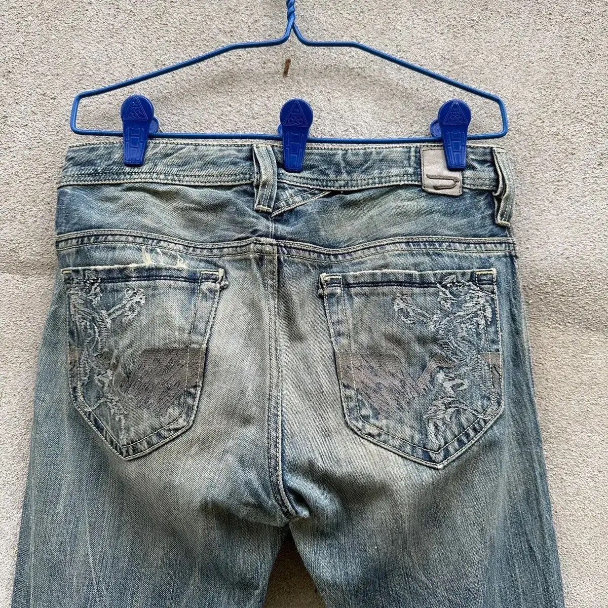 Vintage ‼️ THRASED 🔥 DIESEL THANAZ JEANS VINTAGE DENIM RIPPED PANTS Size US 30 / EU 46 - 15 Thumbnail