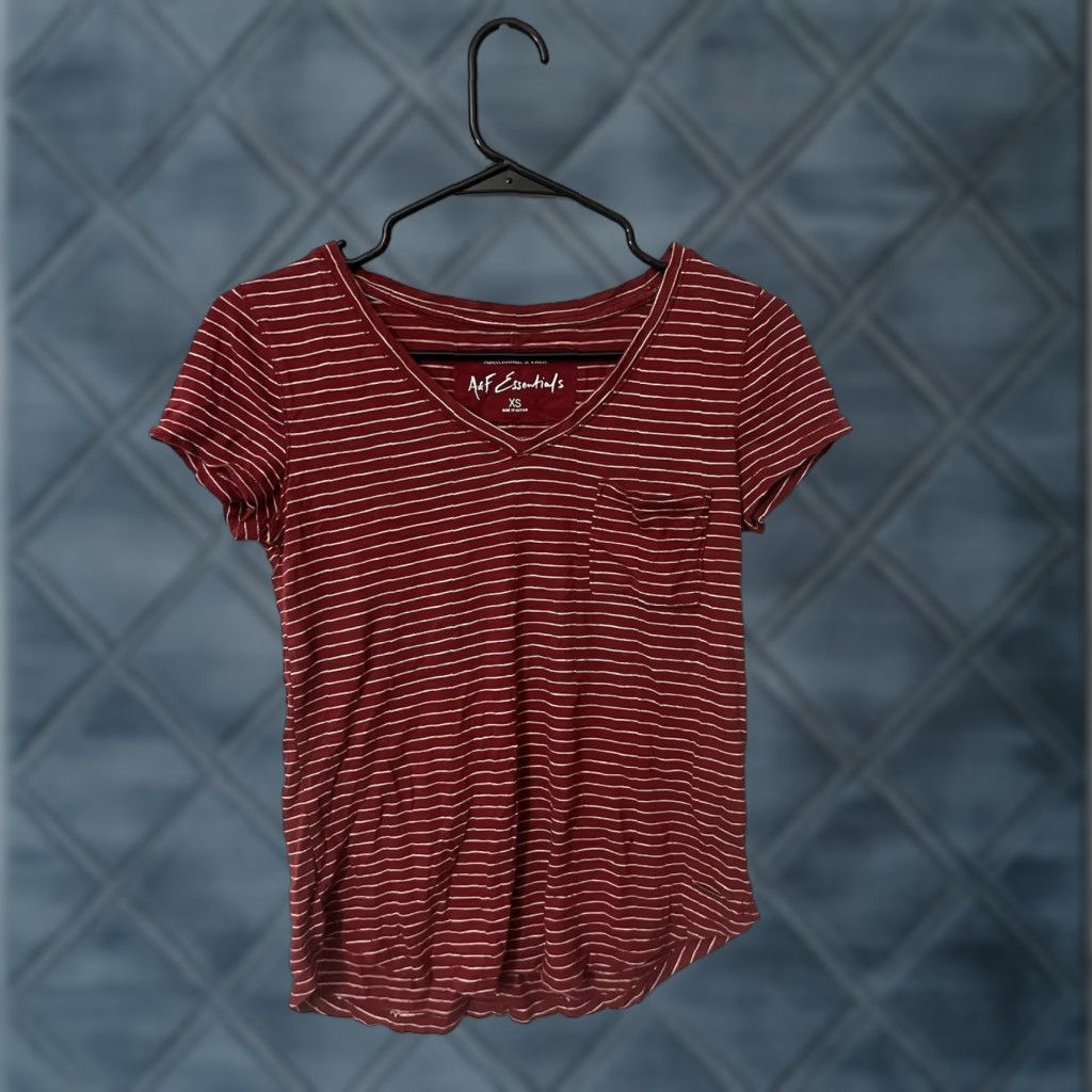 Abercrombie & Fitch Abercrombie & Fitch Women's XS Red Striped V-Neck Pocket T-Shirt Casual Short Sleeve Size XS / US 0-2 / IT 36-38 - 1 Thumbnail