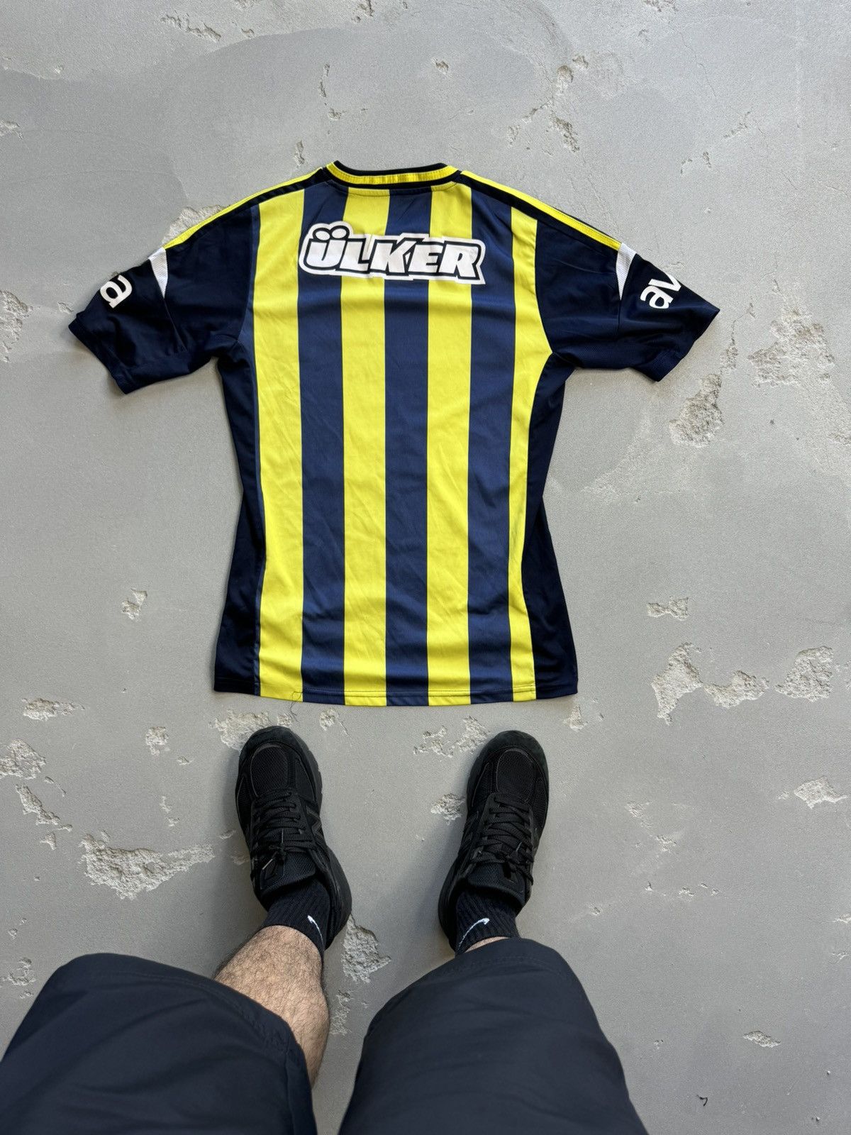Adidas Adidas Fenerbahce Turkey 2012/2013 Home Soccer Jersey Size US S / EU 44-46 / 1 - 2 Thumbnail