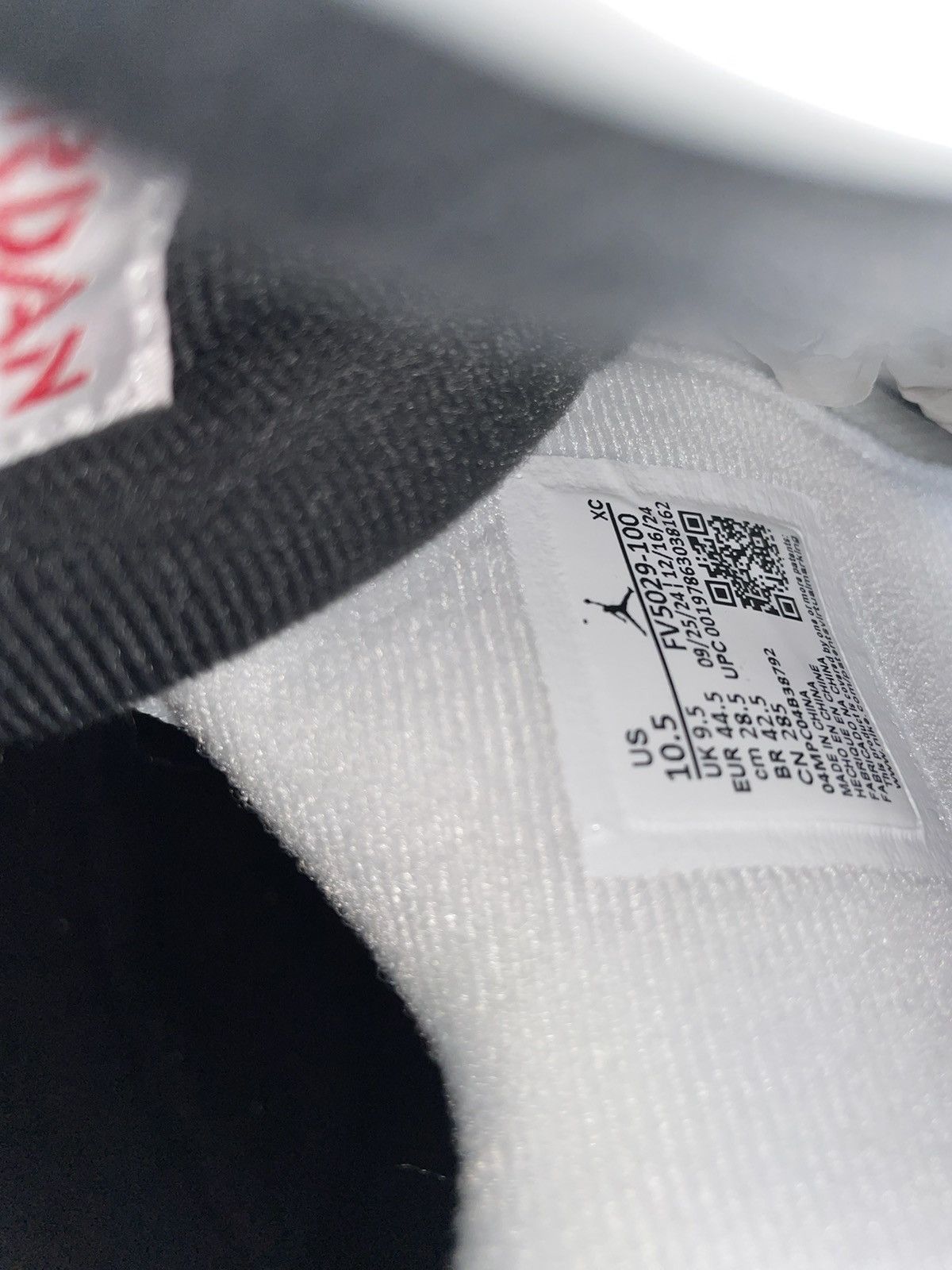 Jordan Brand Jordan 4 Retro White Cement Size US 10.5 / EU 43-44 - 11 Thumbnail