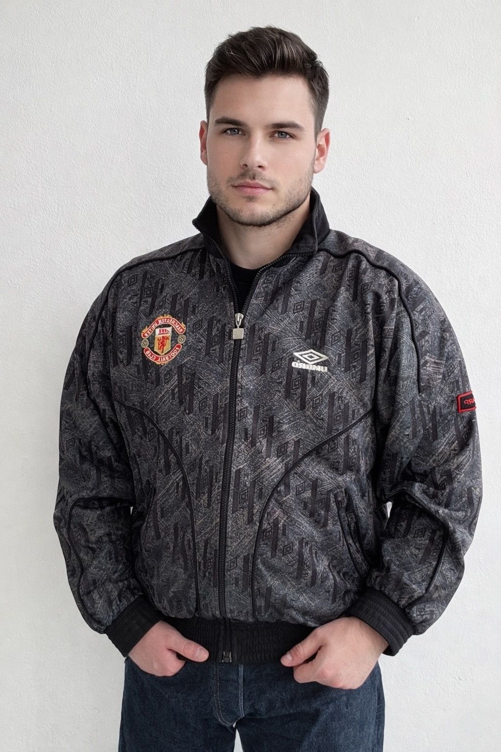 Umbro 🩸RARE🩸Umbro Manchester United Vintage 1992/1993 Sharp Jacket Size US L / EU 52-54 / 3 - 2 Thumbnail