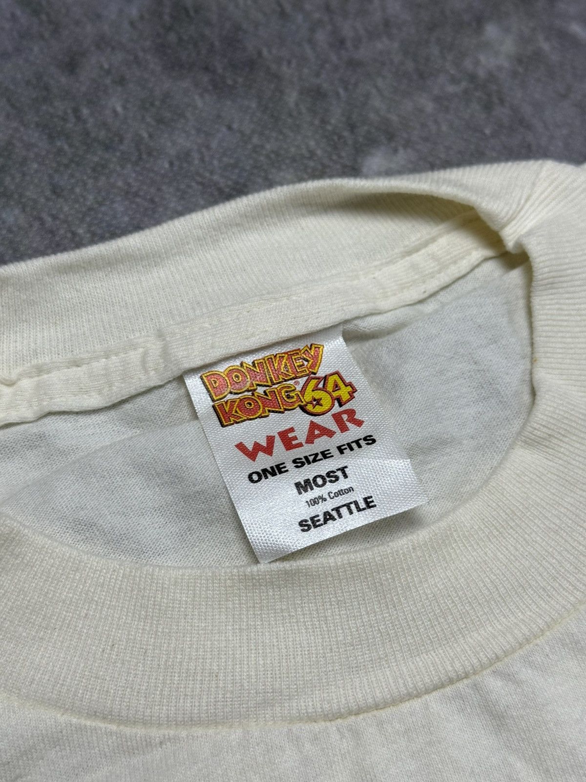 Nintendo Vintage Donkey Kong 64 AOP Tee Nintendo Rare 90s Size US XL / EU 56 / 4 - 5 Thumbnail