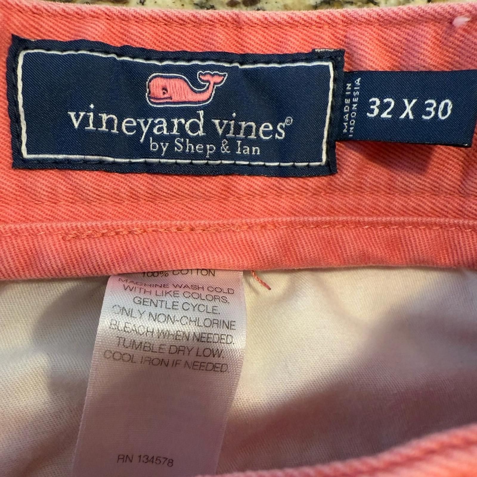 Vineyard Vines Vineyard Vines pink chino pants SZ 32”x30”Intact with FLAWS Size US 32 / EU 48 - 6 Thumbnail