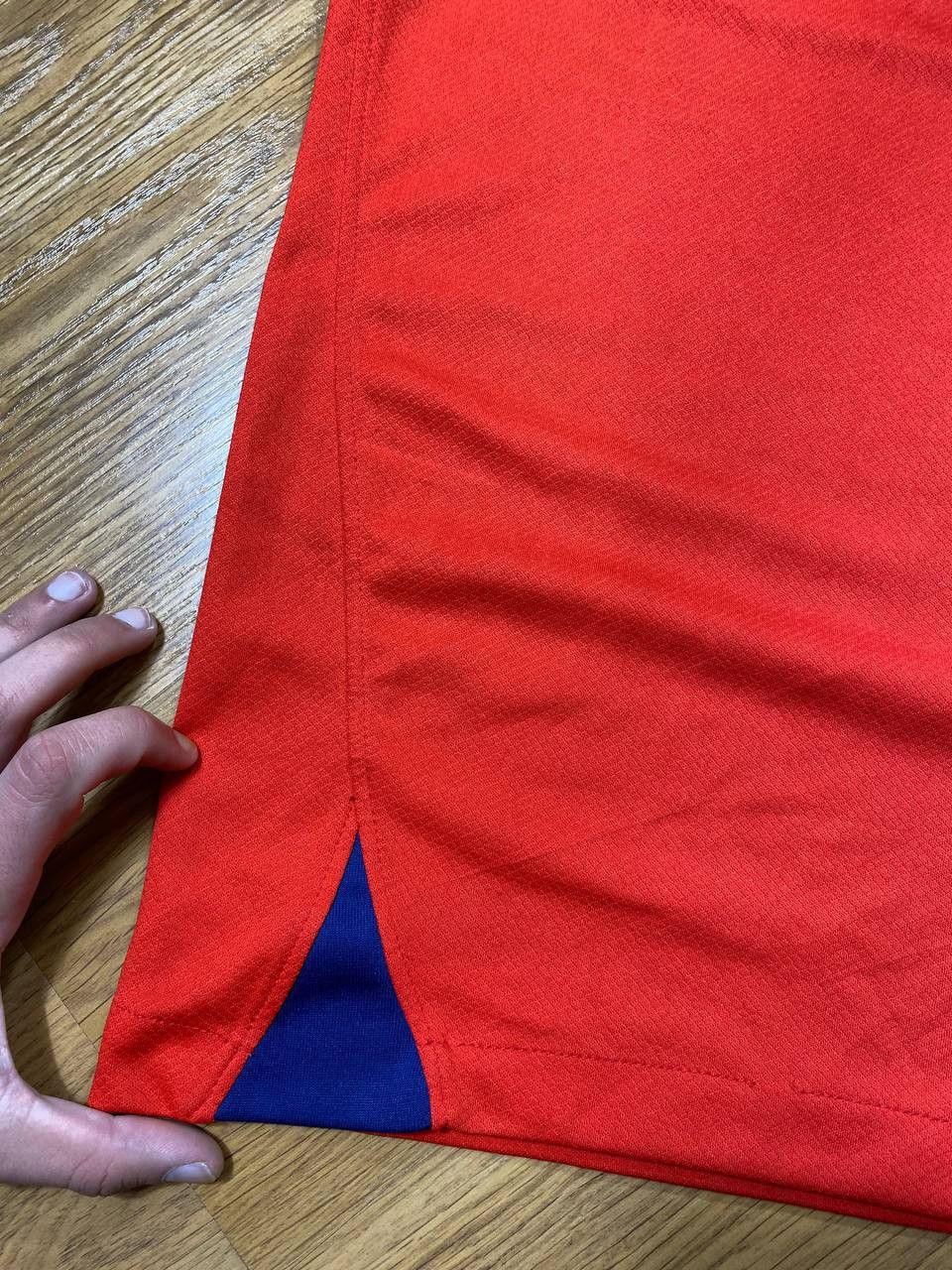 Nike × Vintage 90s Nike Central Swoosh Vintage Y2K Oversized Retro T-Shirt Size US L / EU 52-54 / 3 - 18 Thumbnail