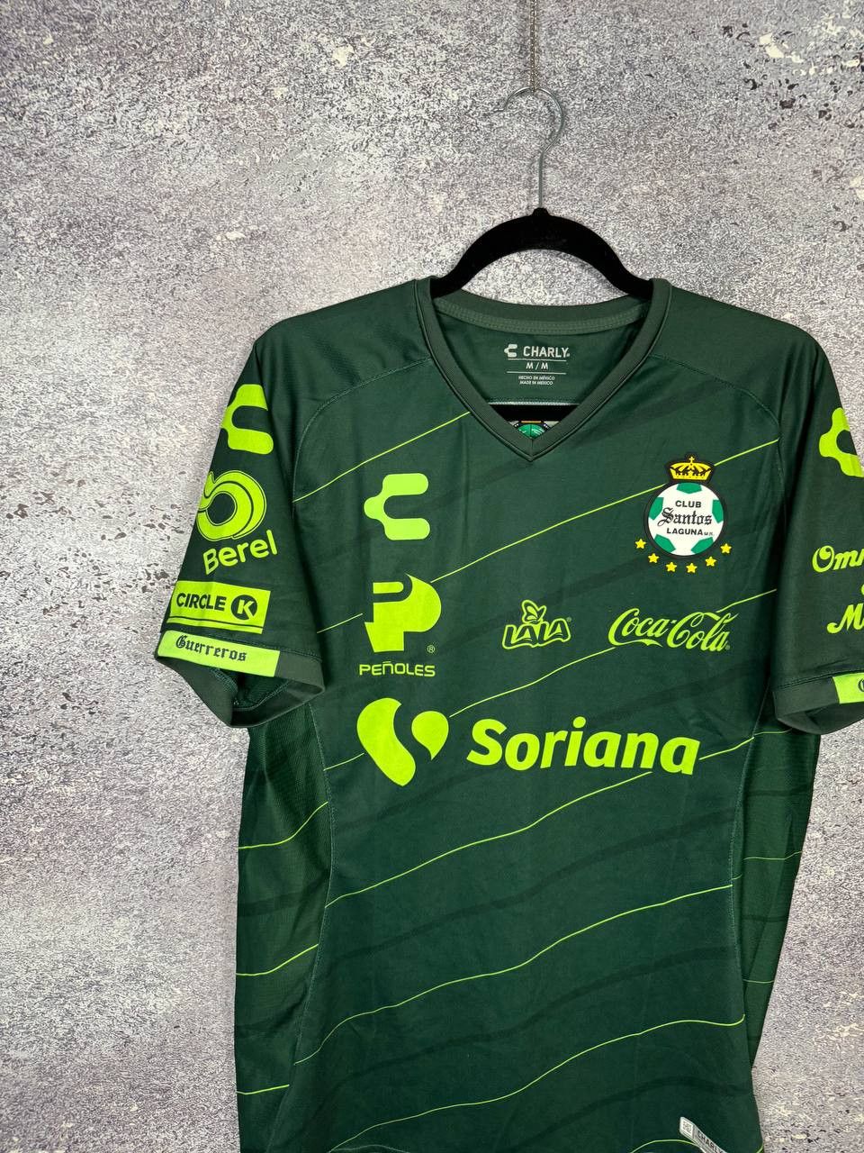 Vintage Vintage Santos Laguna 2019/20 Charly Soccer Jersey Size US M / EU 48-50 / 2 - 3 Thumbnail