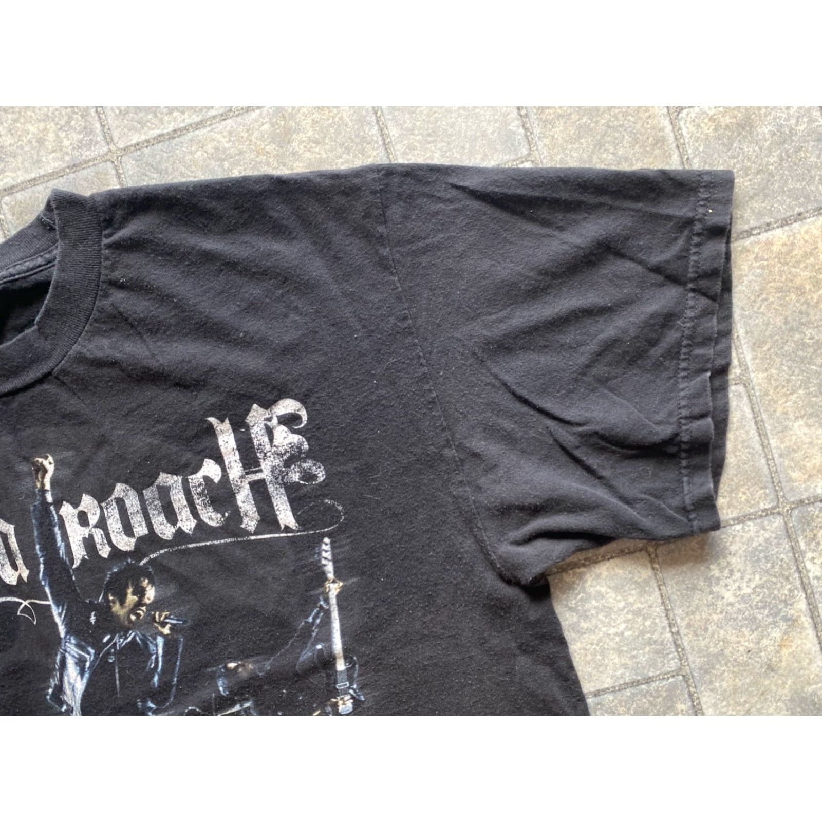 Vintage VINTAGE Papa Roach Viva La Cucaracha Tour T Shirt Alstyle Apparel Men’s Large Black Men Band Music Size US L / EU 52-54 / 3 - 6 Thumbnail
