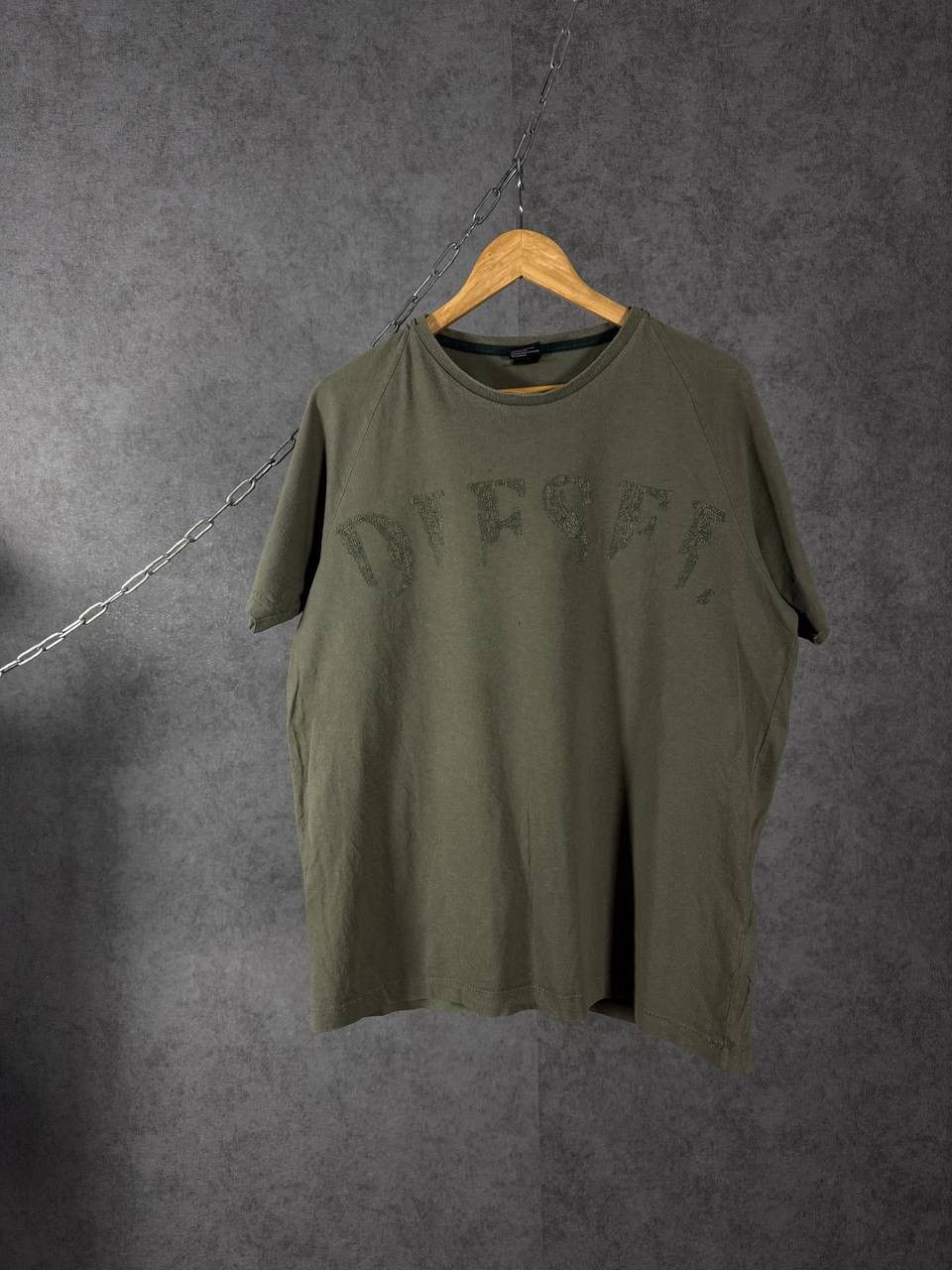Diesel Diesel vintage designer center logo tee Size US L / EU 52-54 / 3 - 1 Thumbnail
