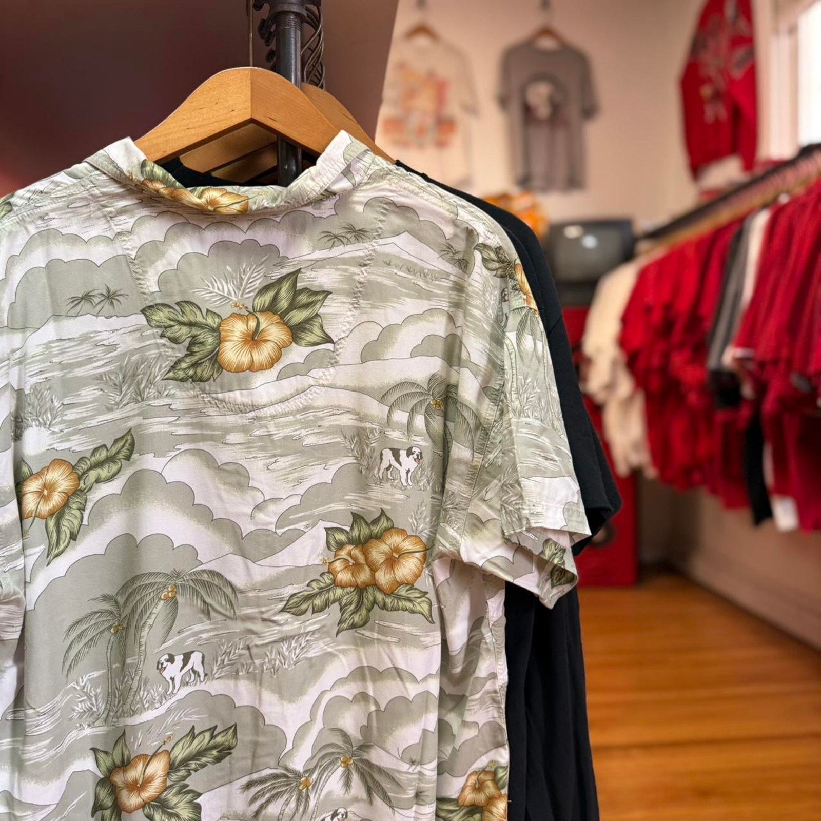 Big Dogs × Vintage Vintage 90s Big Dogs Hawaiian Print Button Up Shirt Size US XL / EU 56 / 4 - 2 Thumbnail