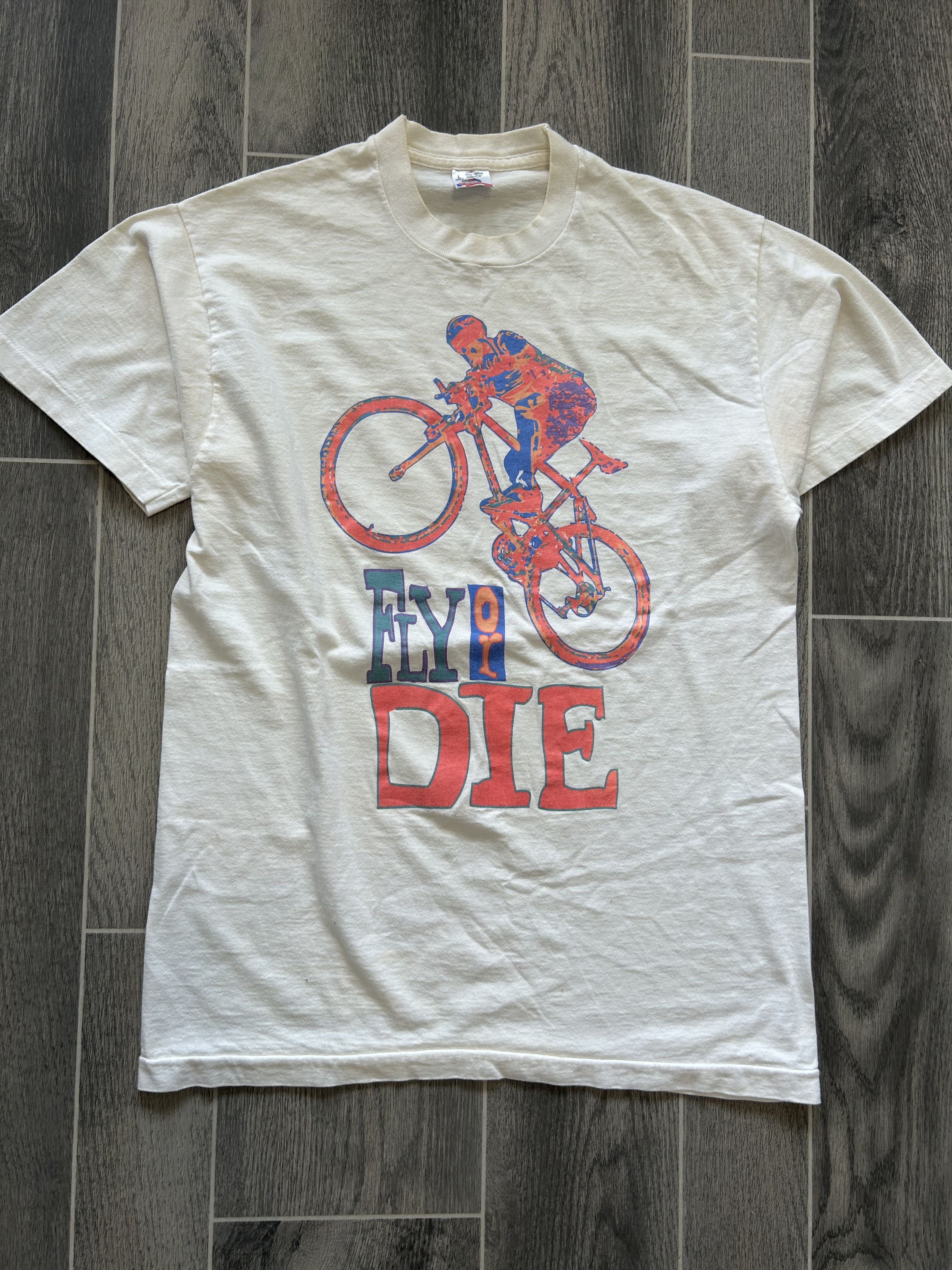 Vintage Vintage 90s Fly Or Die T-Shirt Size US L / EU 52-54 / 3 - 1 Thumbnail