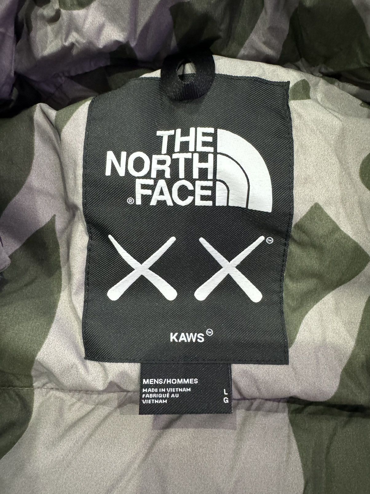 Kaws × The North Face KAWS X THE NORTH FACE 1996 NUPTSE JACKET MOONLIGHT IVORY Size US L / EU 52-54 / 3 - 9 Thumbnail