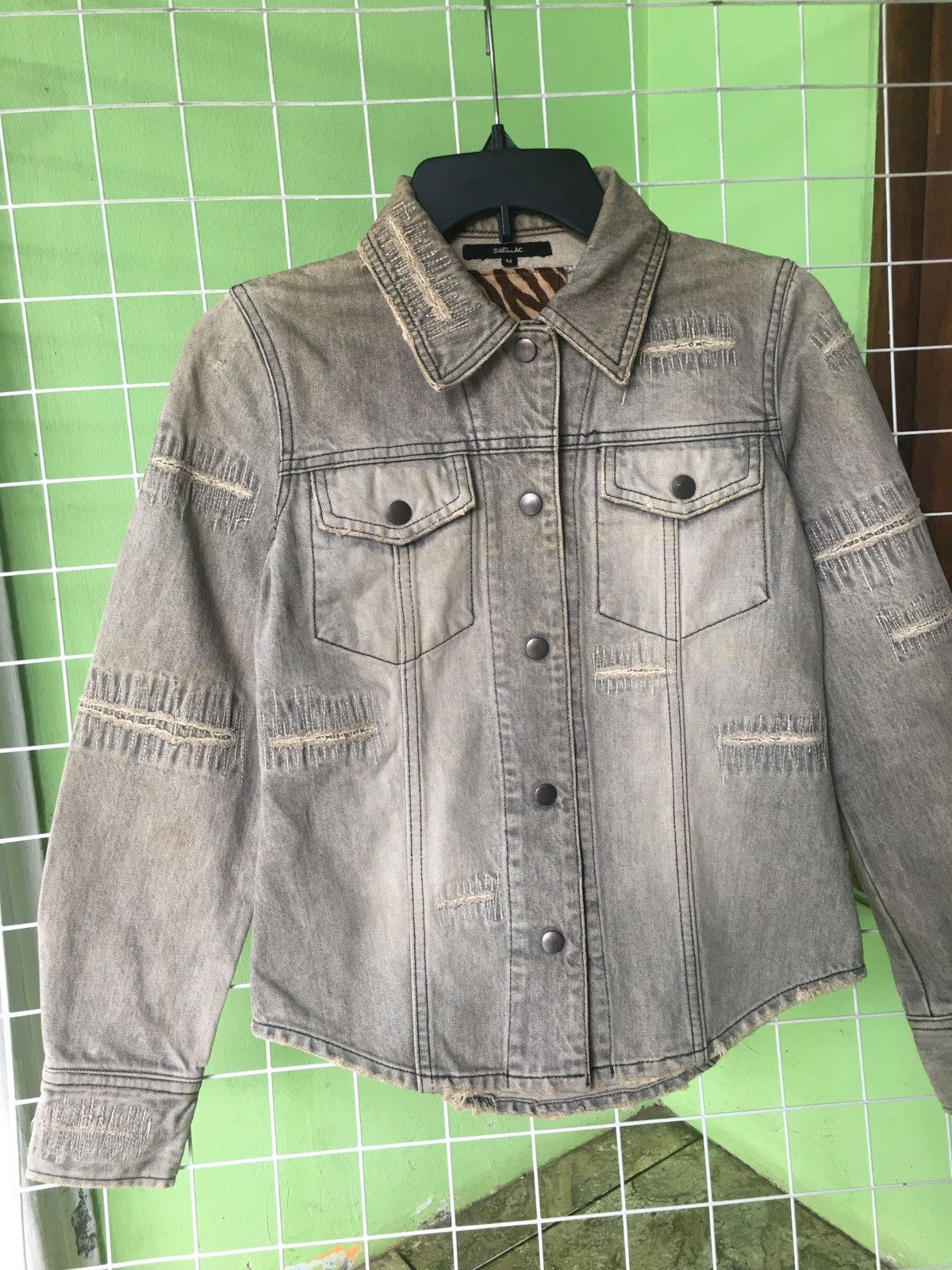 Japanese Brand 2000s Shellac Distressed Trucker Jacket Size XS / US 0-2 / IT 36-38 - 2 Thumbnail