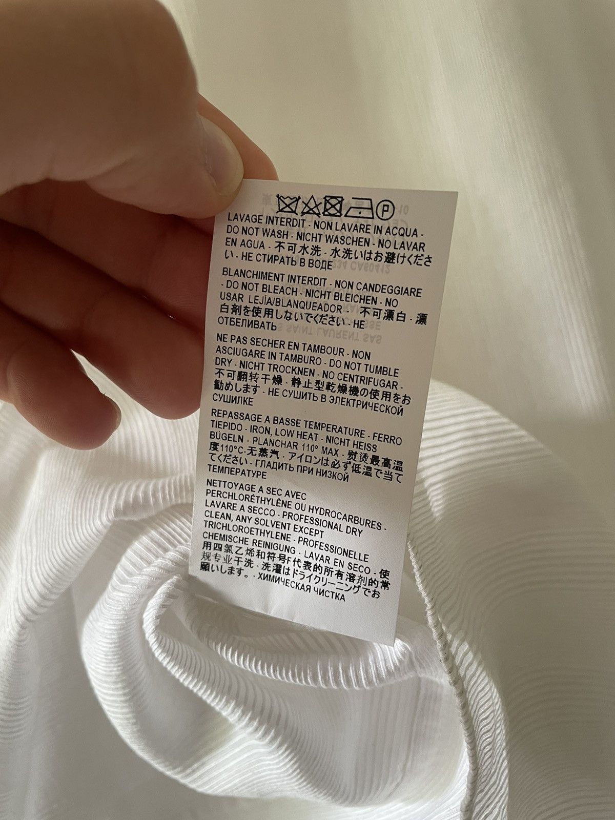 Saint Laurent Paris 2019 White Silk Ribbed Shirt Size US M / EU 48-50 / 2 - 13 Thumbnail