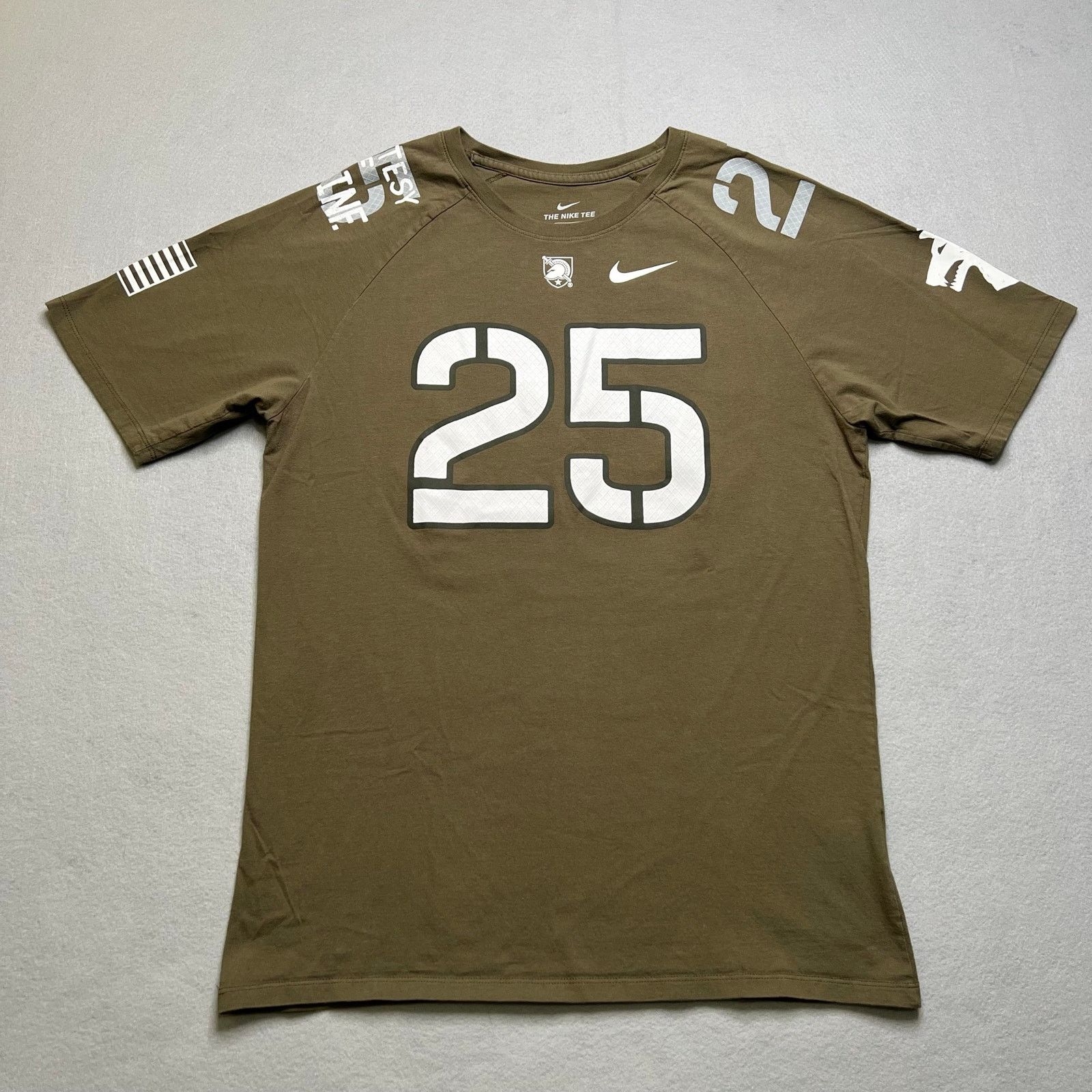 Nike Nike Army Football Army Black Knights Rivalry T Shirt L Size US L / EU 52-54 / 3 - 1 Thumbnail