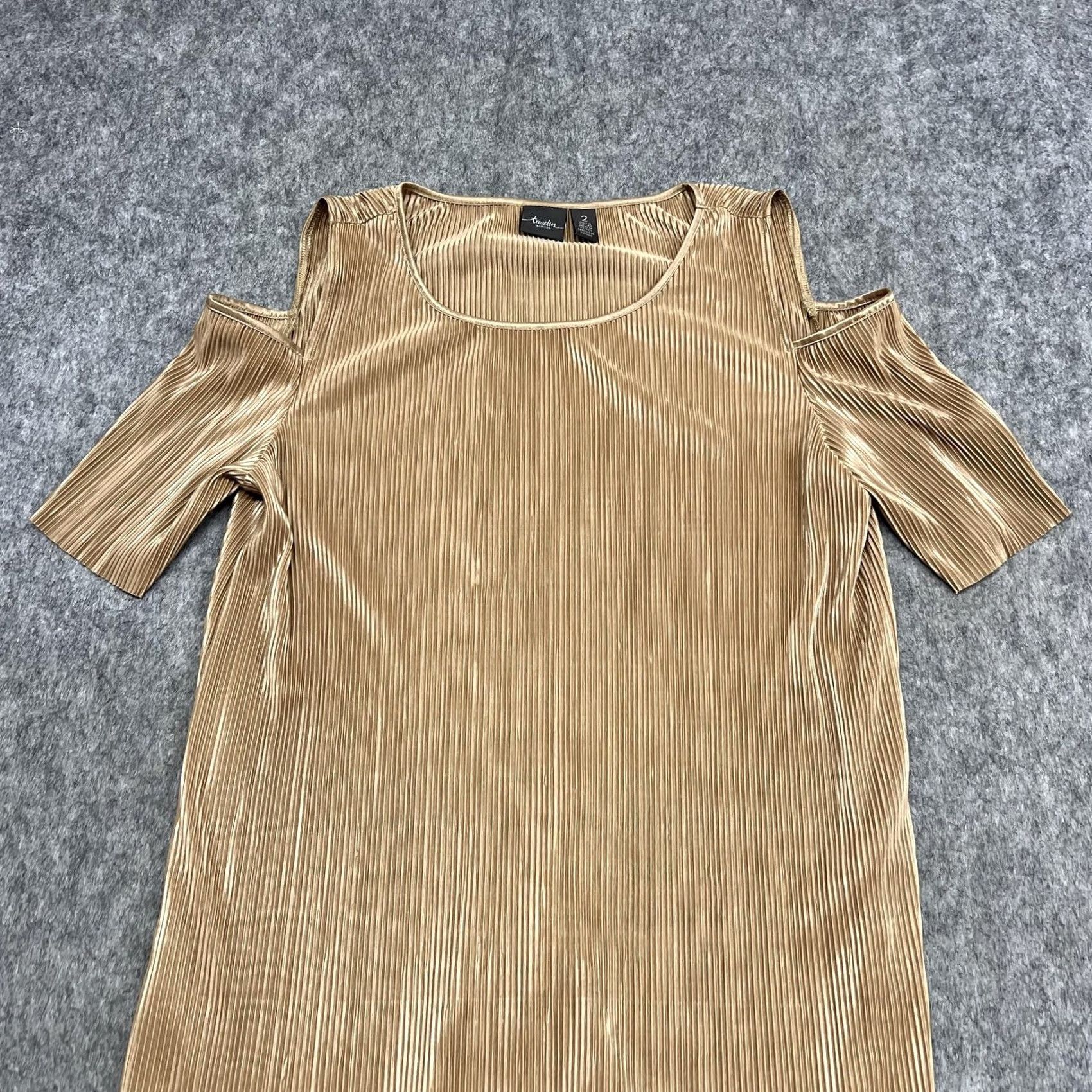 Vintage Chicos Shirt Womens 2 Gold Cold Shoulder Pleated Knit Tunic Top Travelers Size XS / US 0-2 / IT 36-38 - 4 Thumbnail