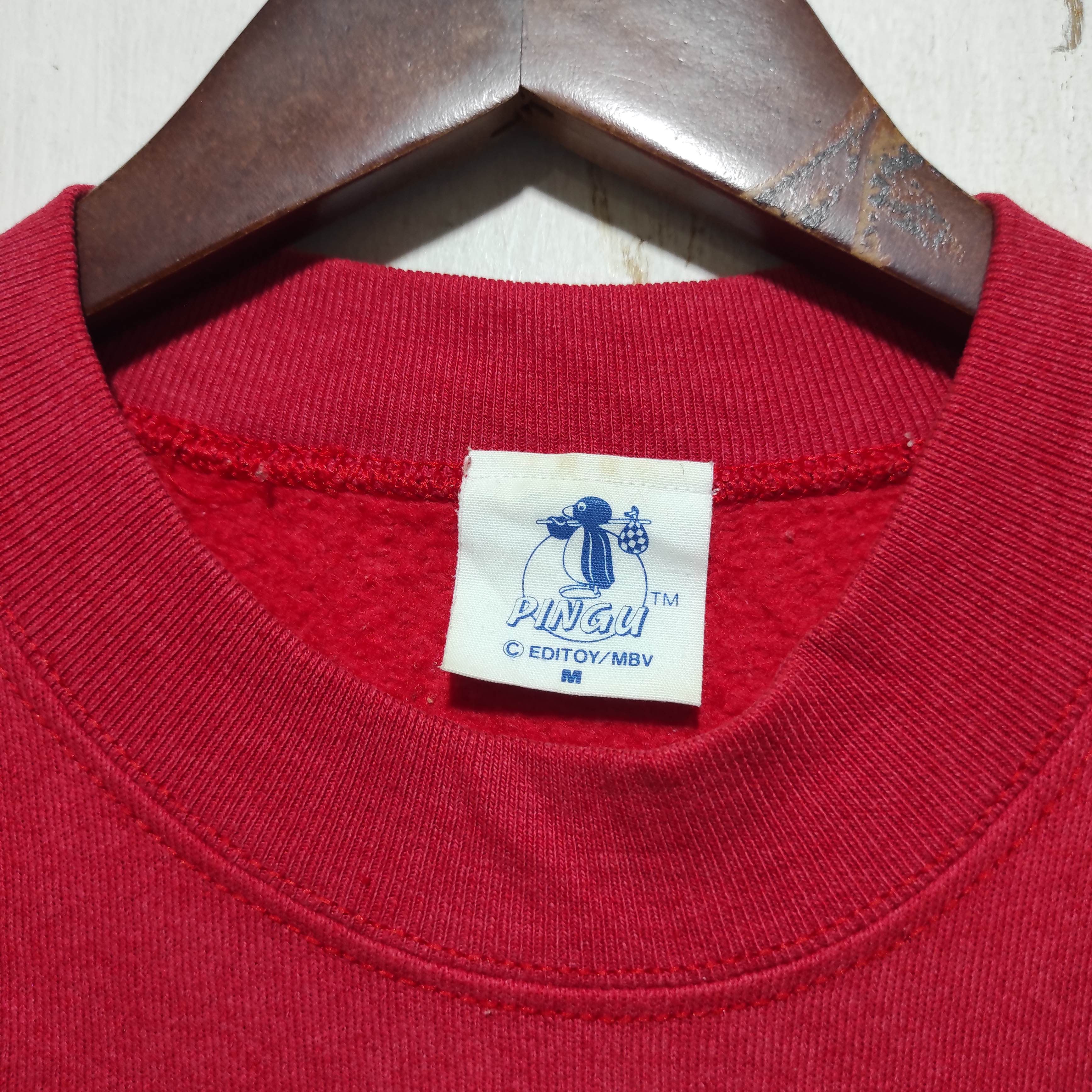 Vintage Vintage 90s Pingu Editoy Cartoon Sweatshirt Size US M / EU 48-50 / 2 - 5 Thumbnail