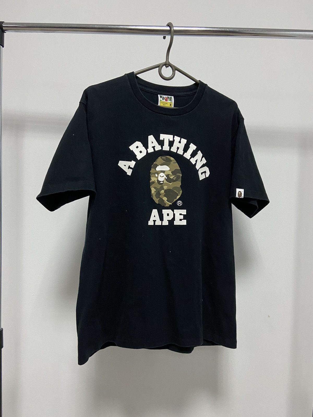 Bape 1st Camo College Tee Size US M / EU 48-50 / 2 - 1 Thumbnail