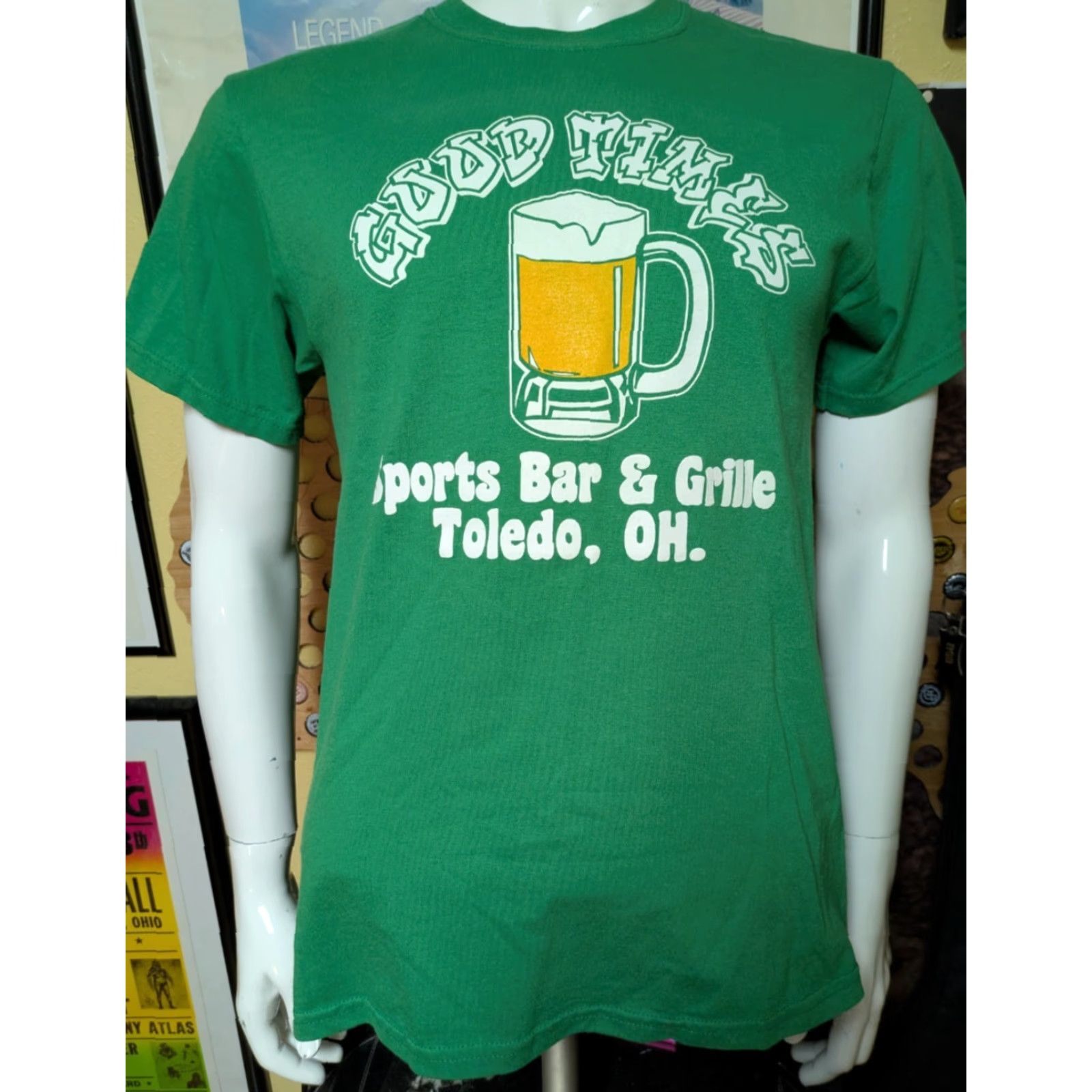 Jerzees Good Times Sports Bar & Grille T-Shirt M Men Green Cotton Logo Short Sleeve Crew Neck Restaurants, Bars 50.50 Jerzees 2004-? Size US M / EU 48-50 / 2 - 2 Thumbnail