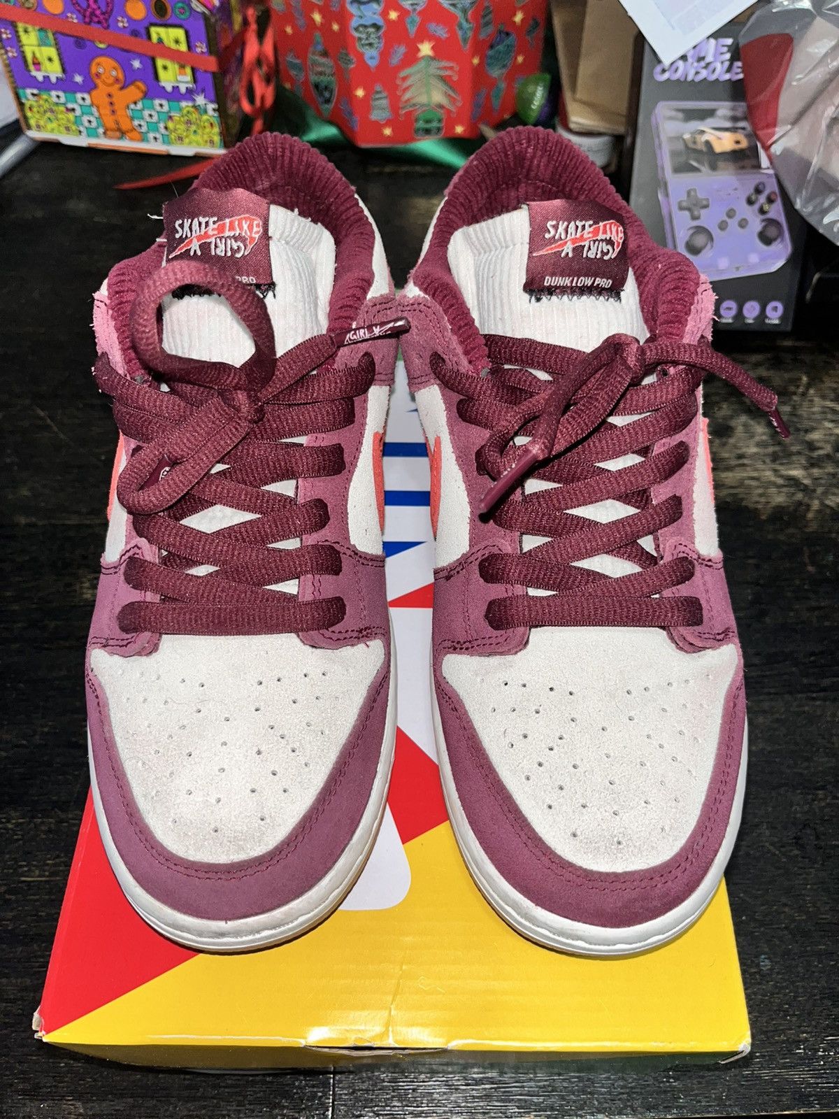 Nike SB Nike sb dunk low “skate like a girl” Size US 8.5 / EU 41-42 - 11 Thumbnail