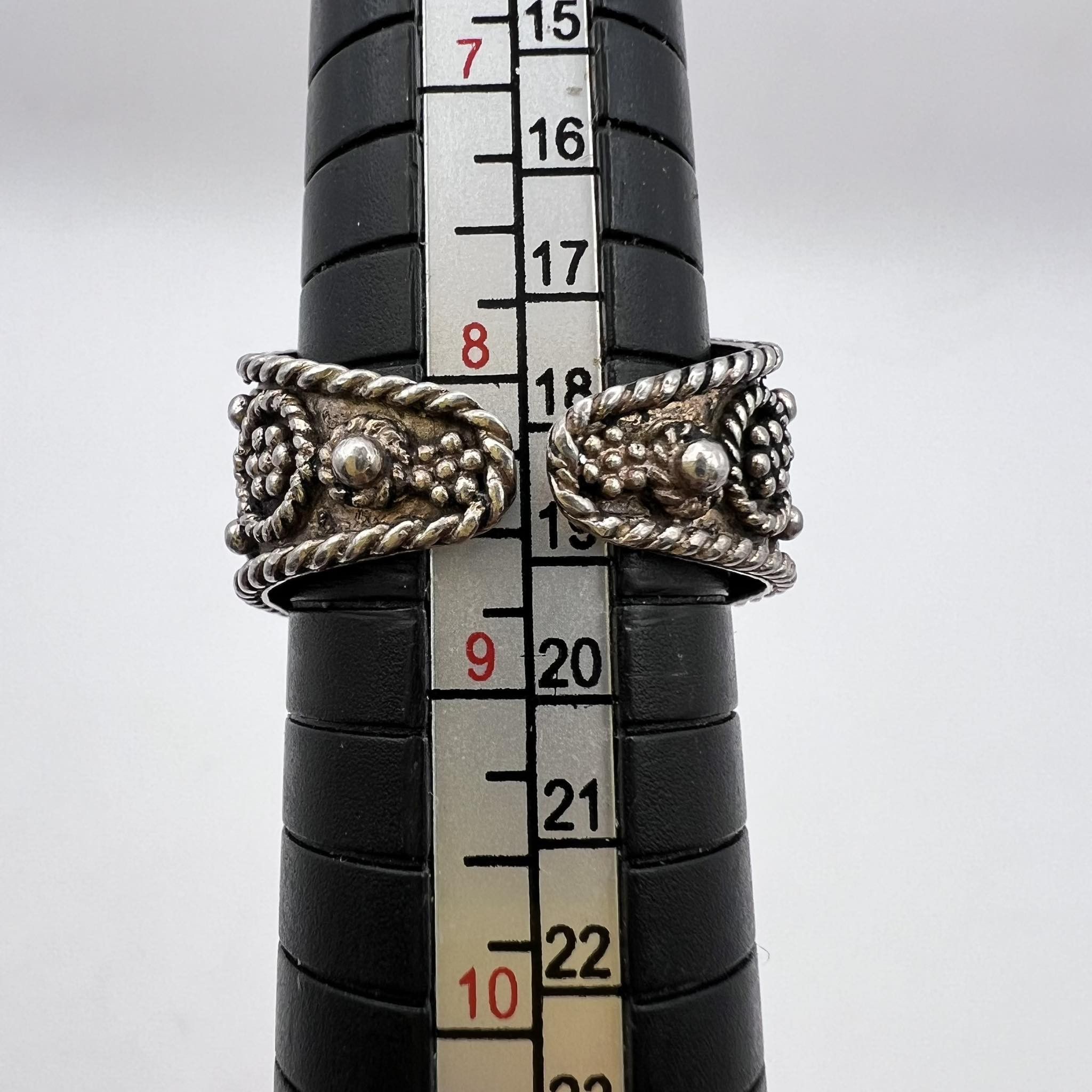 Vintage Vintage Sterling Silver 925 Ring Signed 12 gr Size 8.5 Size ONE SIZE - 7 Thumbnail