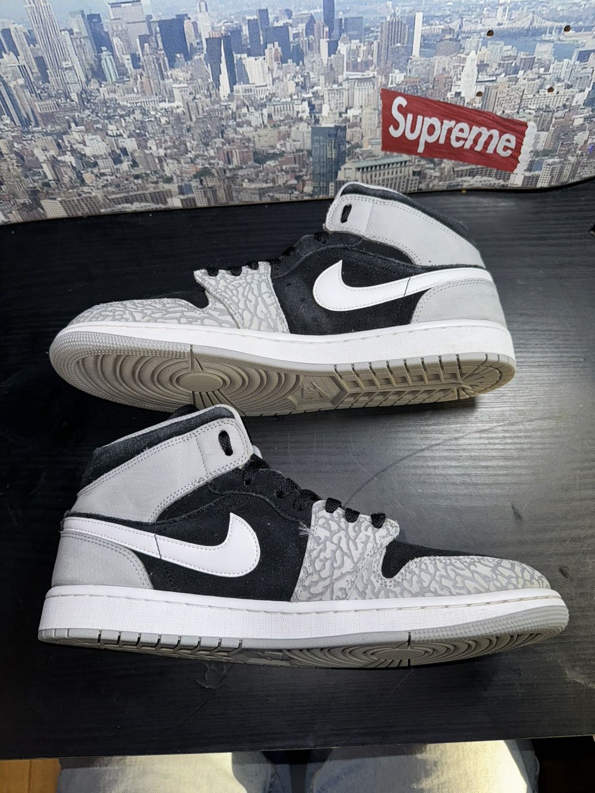 Jordan Brand × Nike Nike Air Jordan 1 Mid SE Elephant Print 2022 Size US 11.5 / EU 44-45 - 2 Thumbnail
