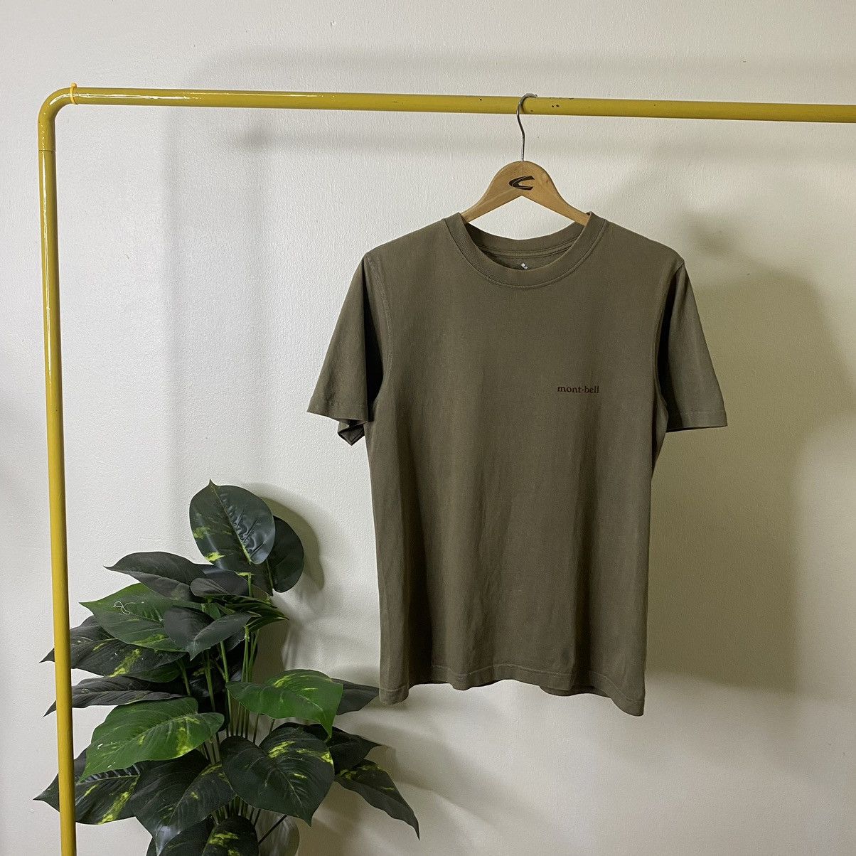 Montbell × Vintage Vintage 2000s Montbell Moose Graphic Tee Outdoor Brand Size US M / EU 48-50 / 2 - 7 Thumbnail