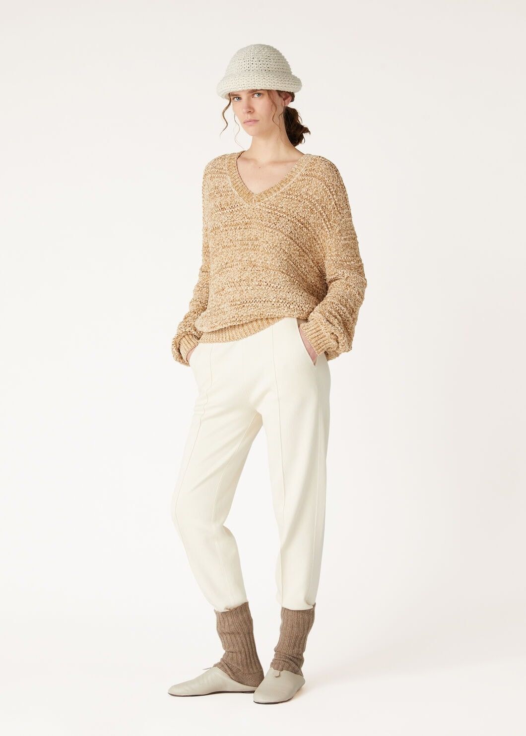 Loro Piana o1w1db10825 FAO8348 Val D'egua V-neck Sweater in Camel Size XS / US 0-2 / IT 36-38 - 2 Thumbnail