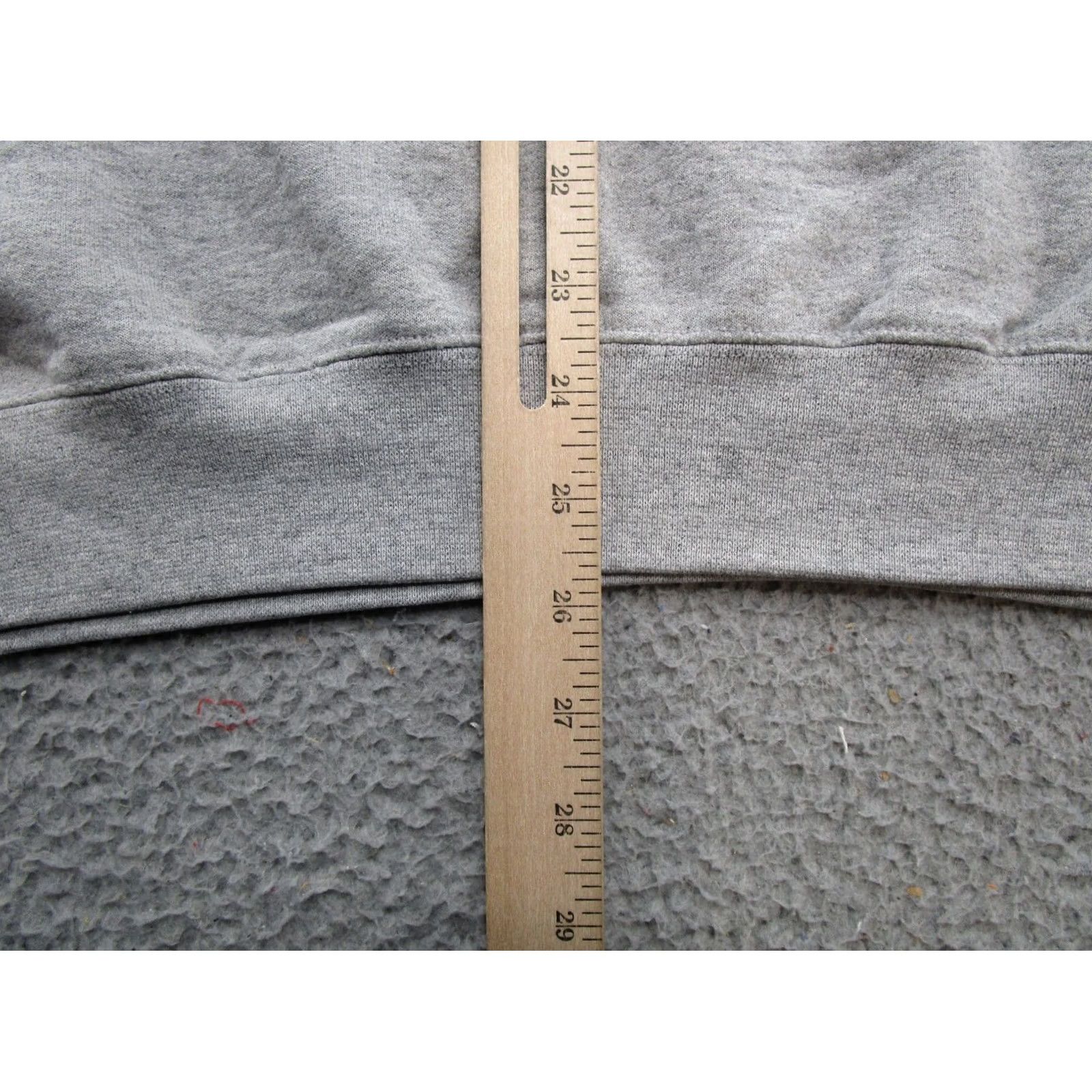 Champion VTG Y2K University of Wisconsin Richland UWR Sweatshirt Champion Eco Size M NCAA Mens Gray Hoodie Pullover University Theme All Seasons Hooded Size US M / EU 48-50 / 2 - 6 Thumbnail