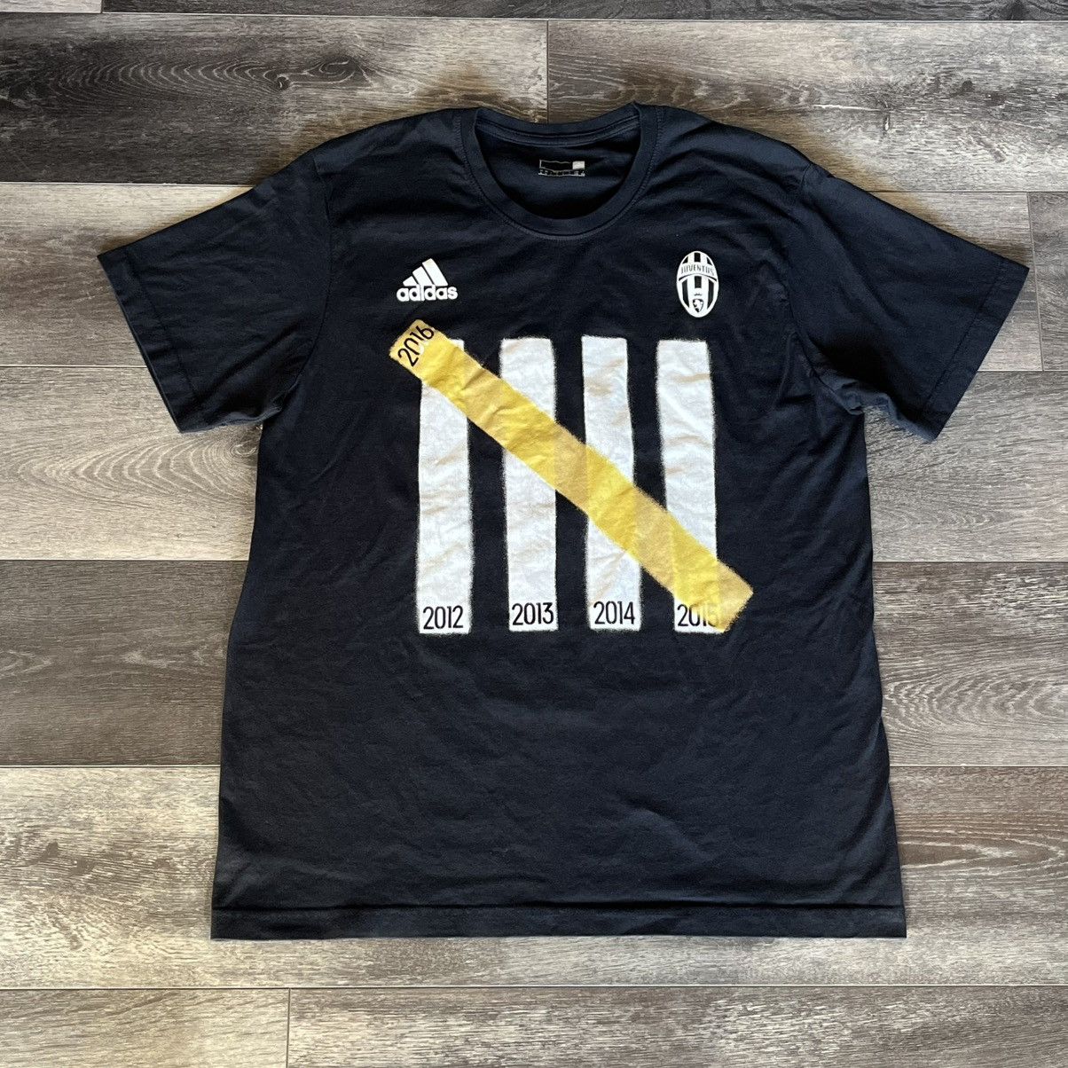 Adidas Adidas Juventus FC Campioni 2016 Champions 34 Soccer T Shirt Size US L / EU 52-54 / 3 - 1 Thumbnail