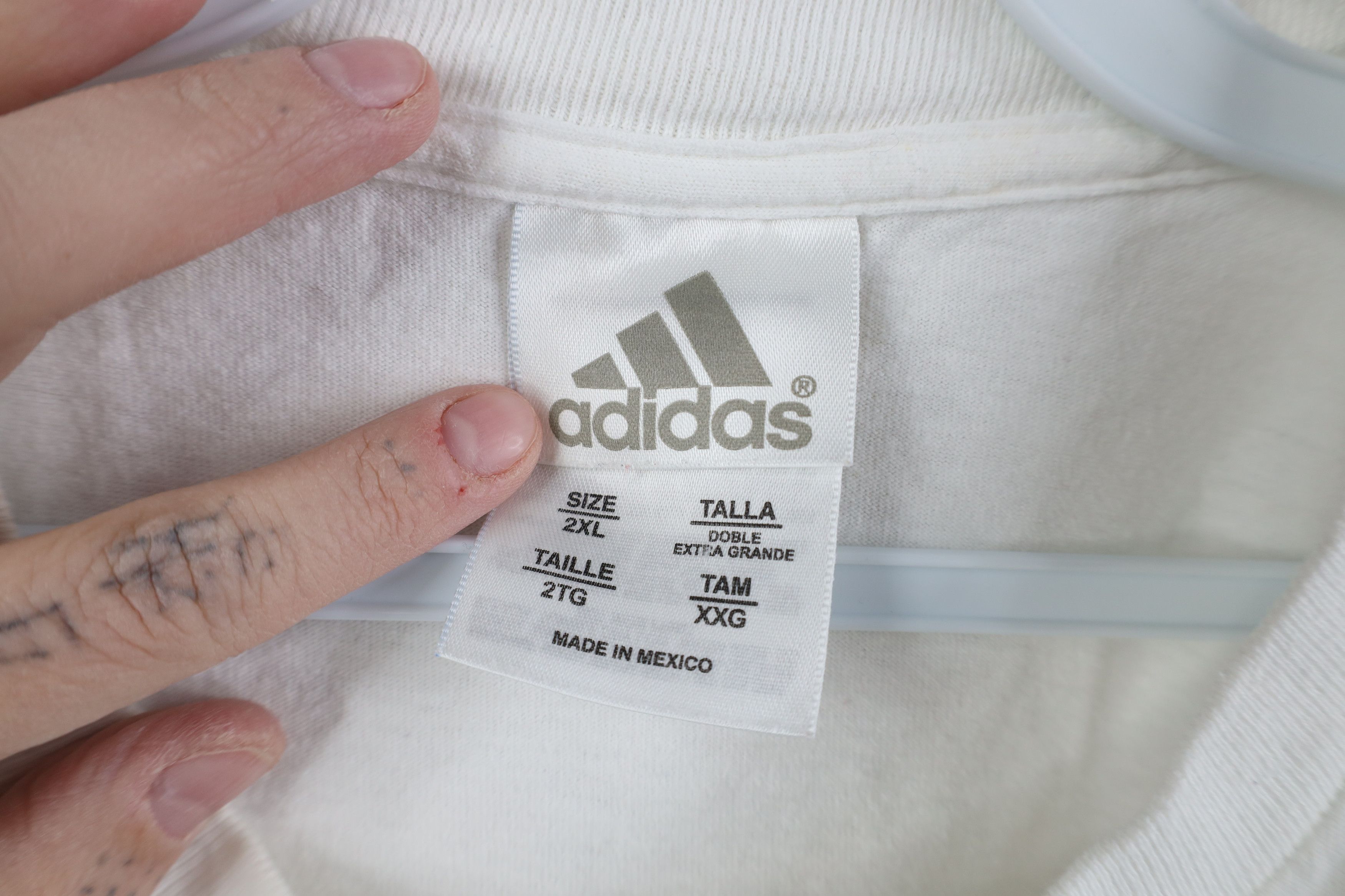 Adidas Vintage Y2K 2004 Adidas Spell Out Big Logo T-Shirt White Size US XXL / EU 58 / 5 - 7 Thumbnail